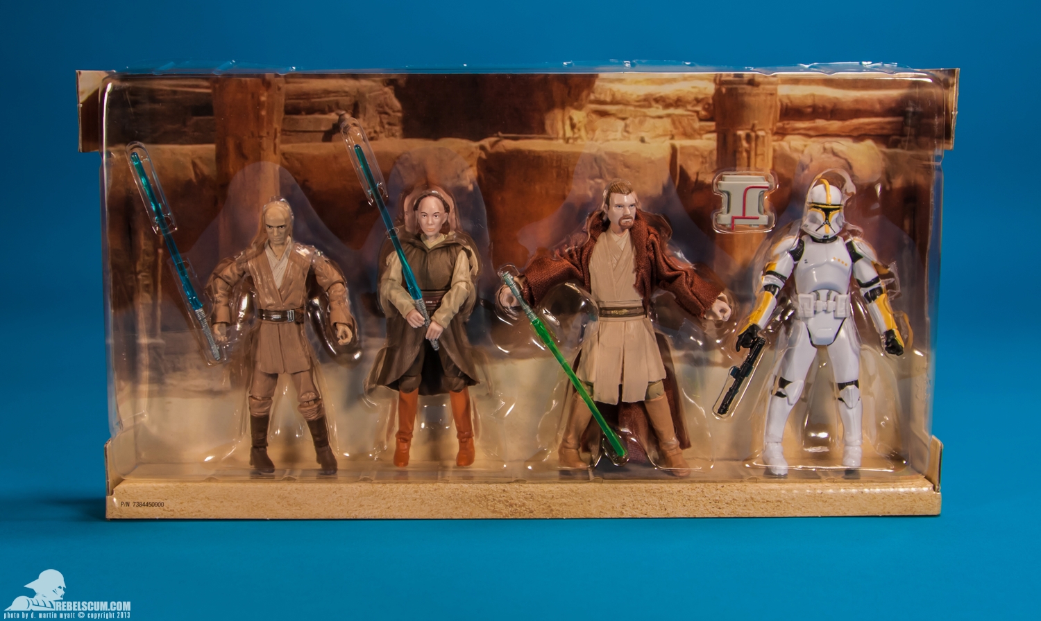 hasbro-star-wars-saga-legends-tru-exclusive-battle-of-geonosis-jedi-knights-Ponds-056.jpg