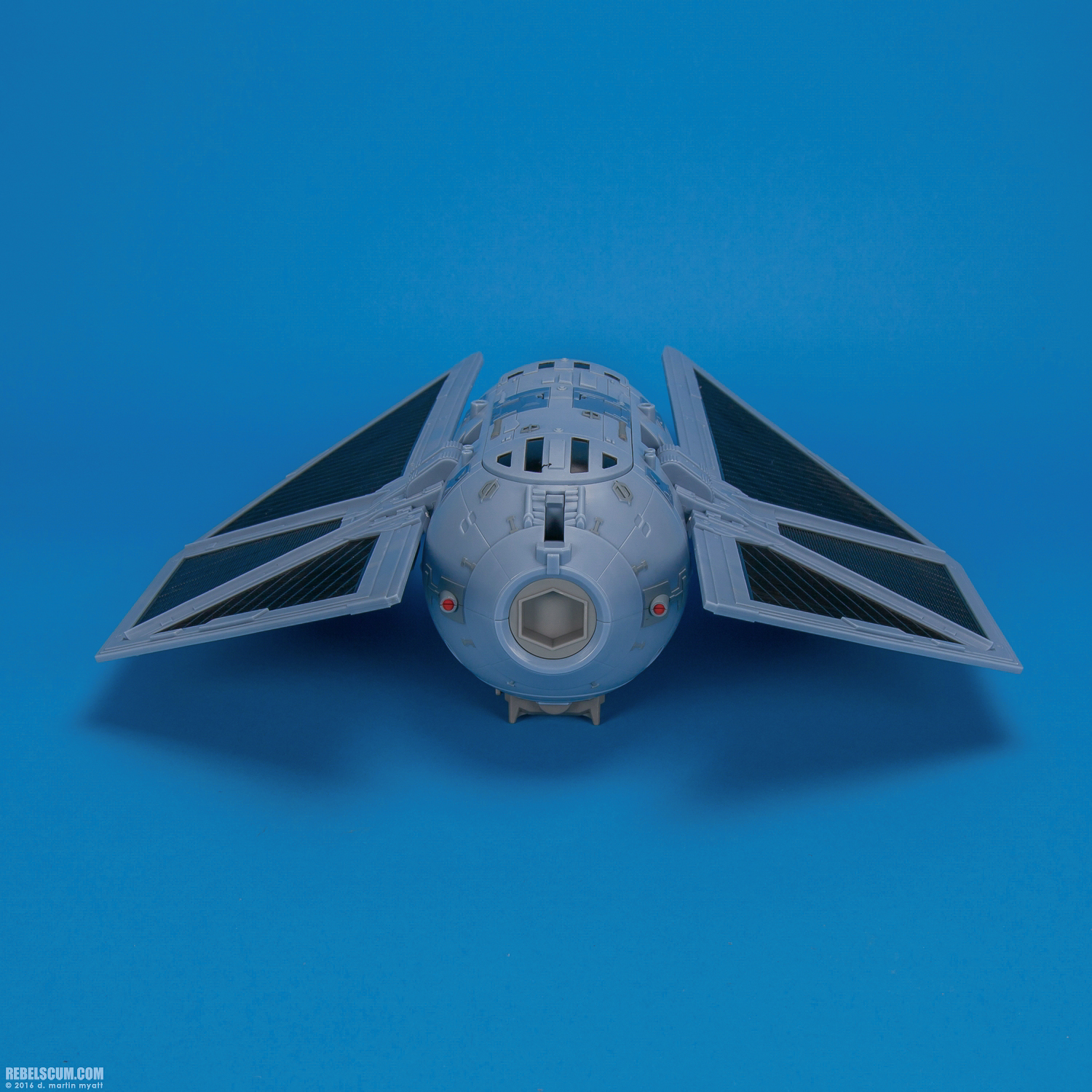 TIE-Striker-Rogue-One-Star-Wars-Hasbro-009.jpg