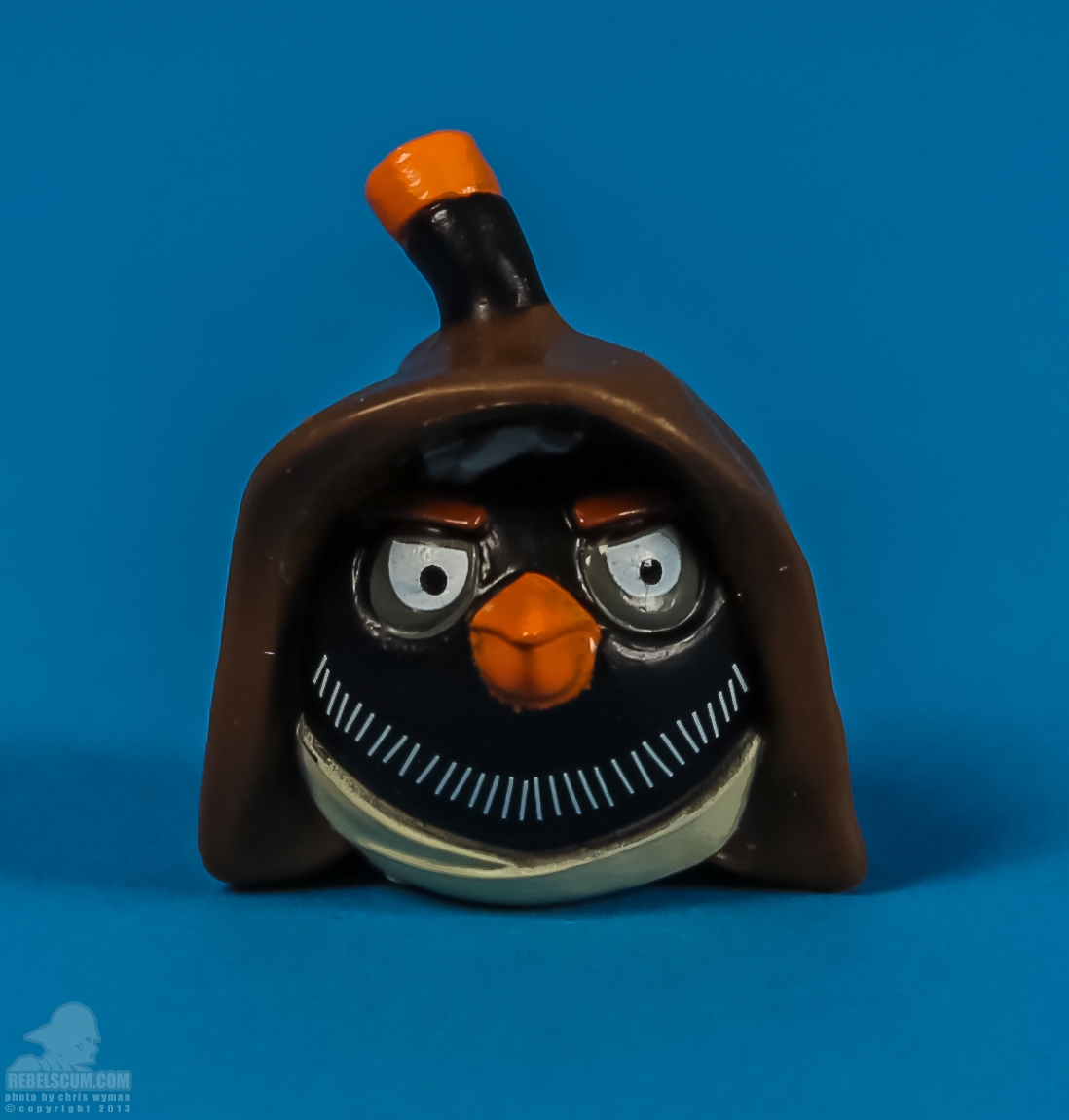 Angry_Birds_Darth_Vader_Lightsaber_Hasbro-05.jpg