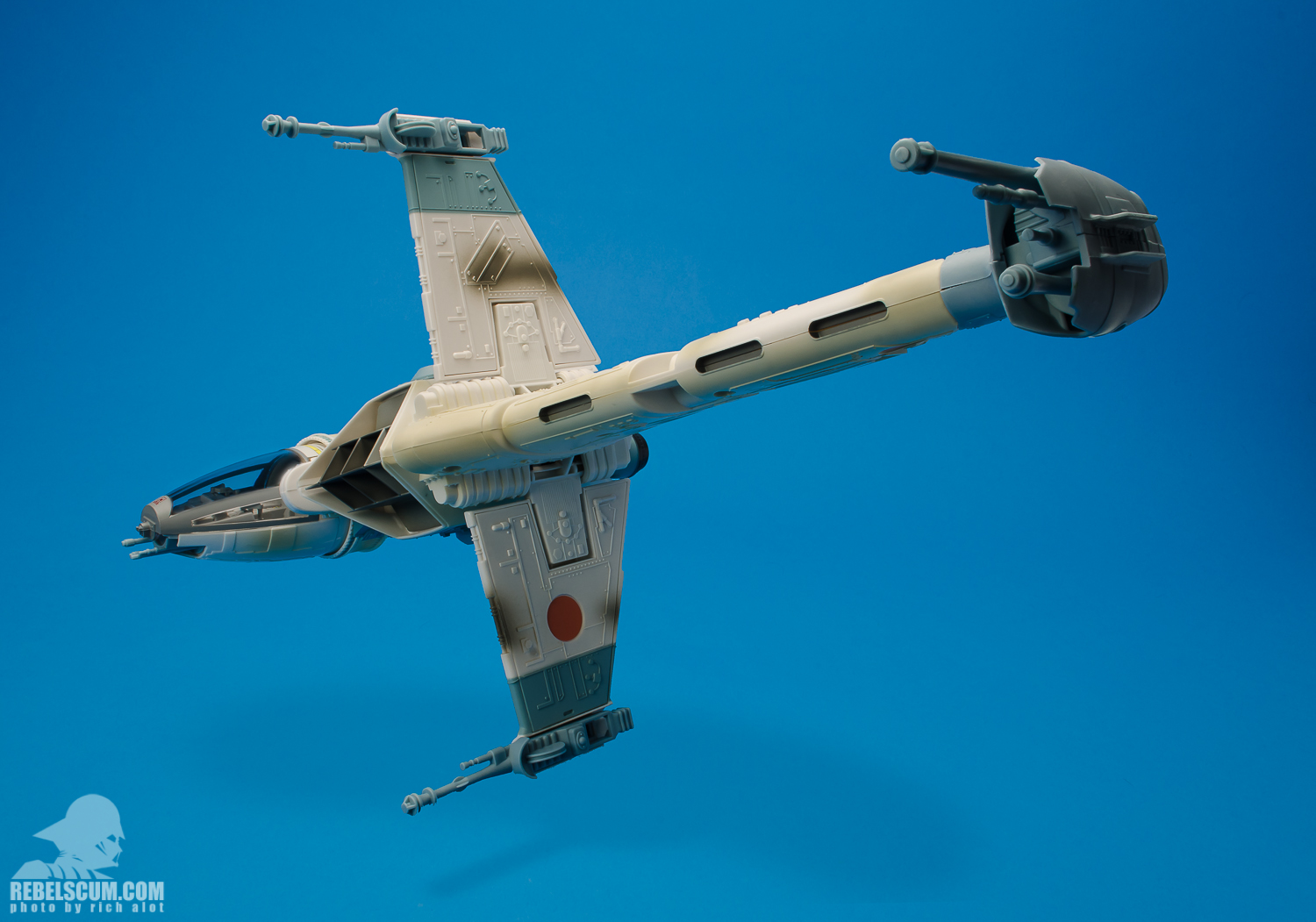 b wing fighter toy