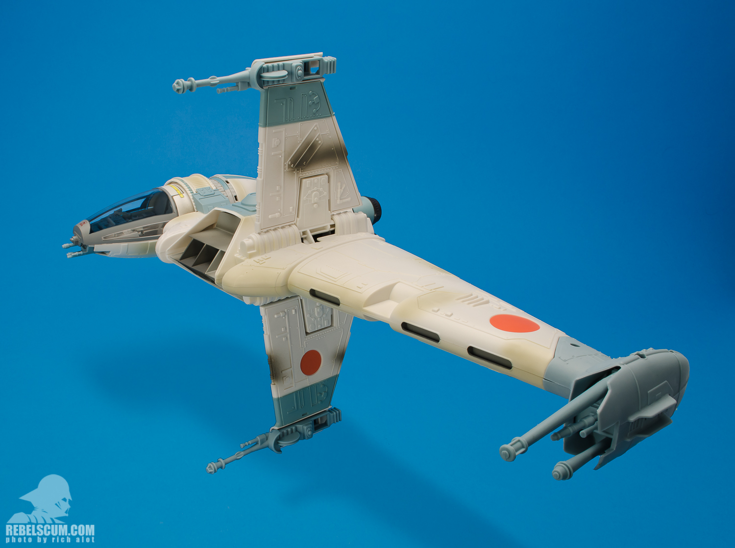 b wing fighter toy