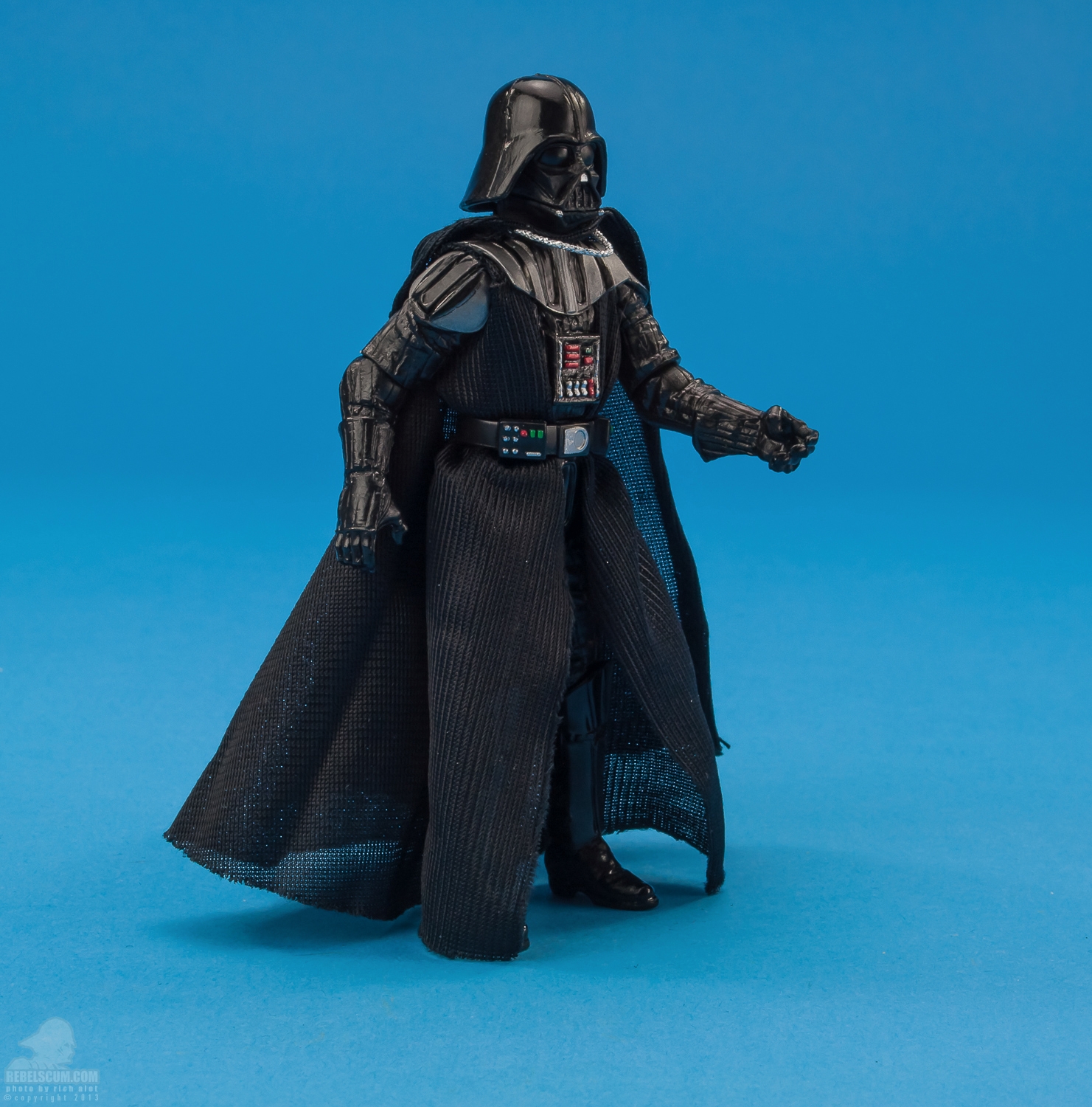 Darth_Vader_Vintage_Collection_TVC_VC08-02.jpg