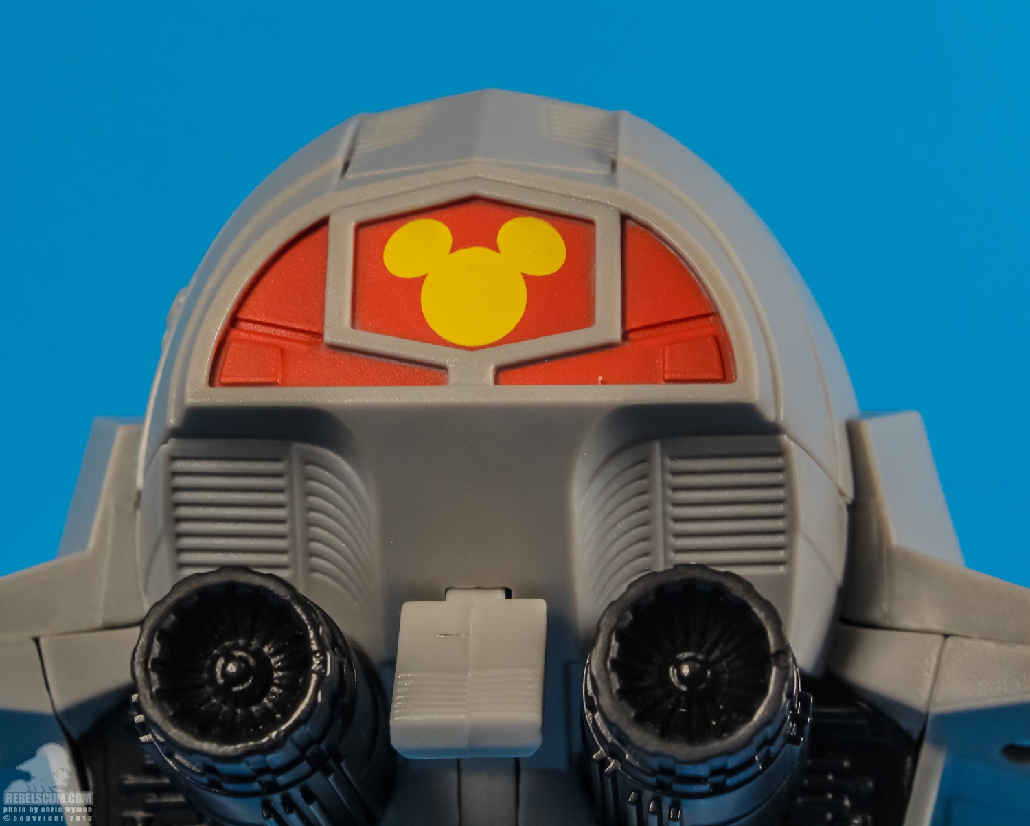 Disney_Parks_Jedi_Mickeys_Starfighter_Hasbro-28.jpg