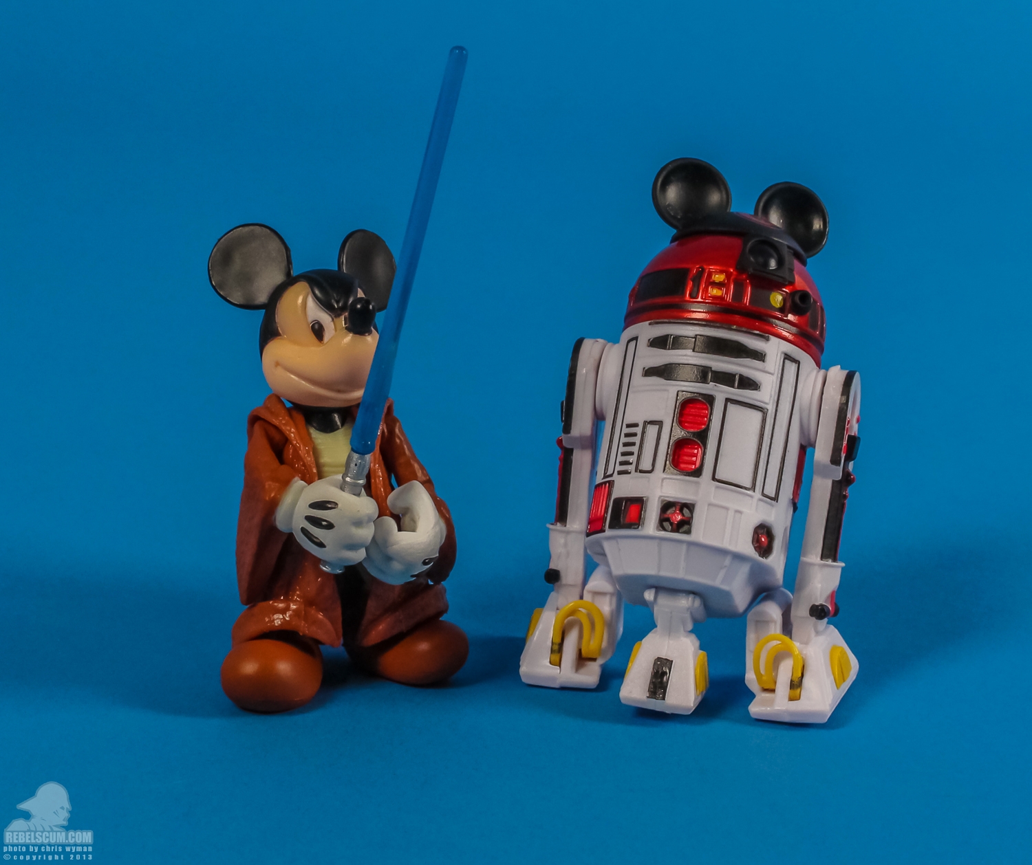 Disney_Parks_Jedi_Mickeys_Starfighter_Hasbro-48.jpg