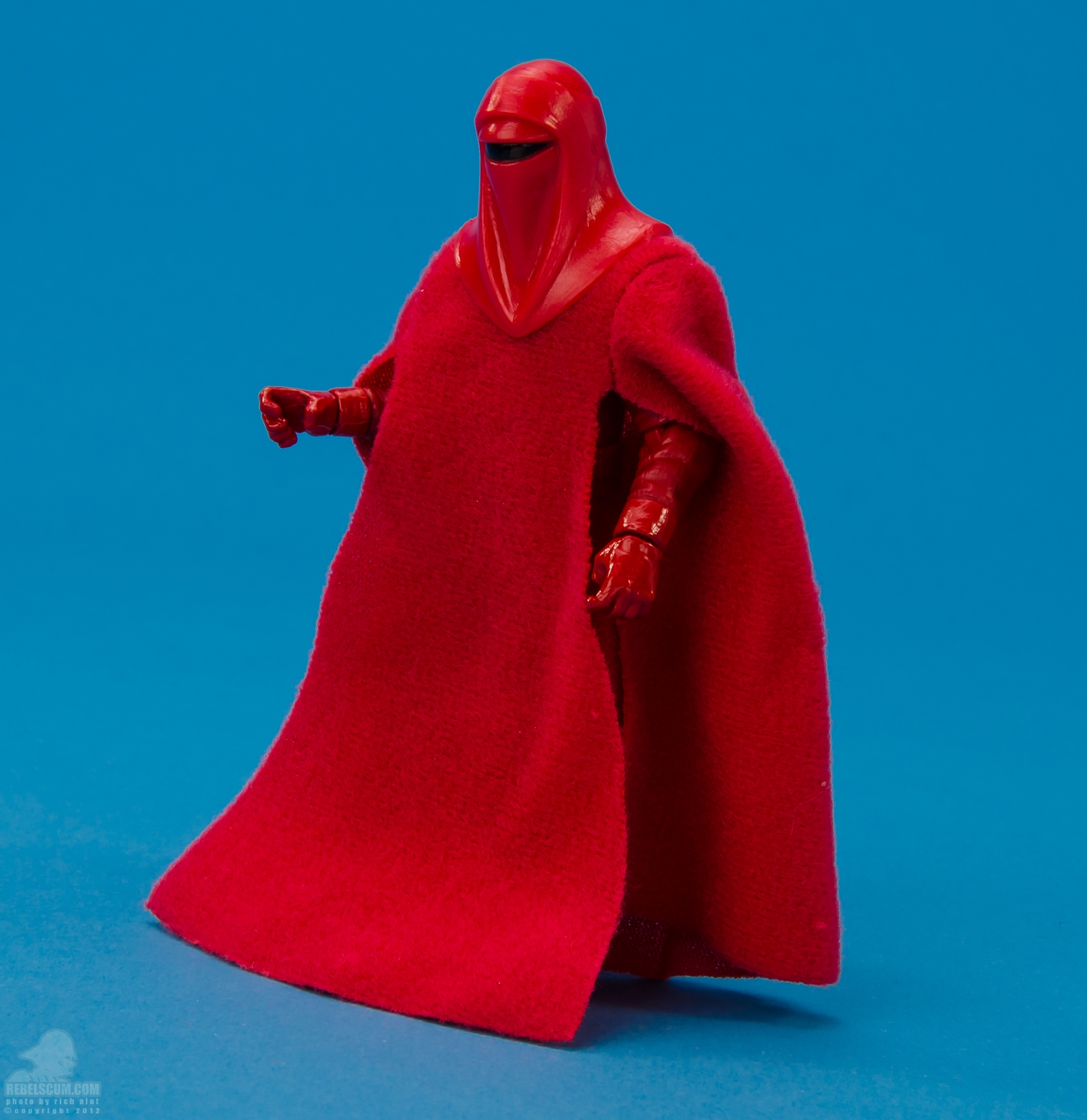 Emperors_Royal_Guard_Jedi_Vintage_Collection_TVC_VC105-03.JPG