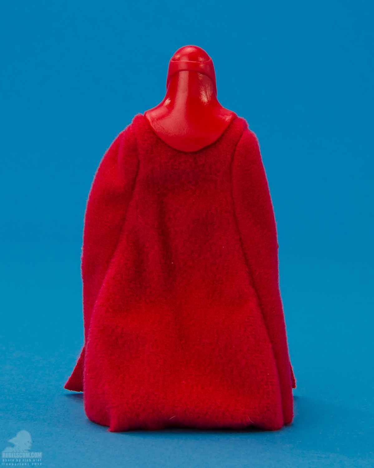 Emperors_Royal_Guard_Jedi_Vintage_Collection_TVC_VC105-04.JPG
