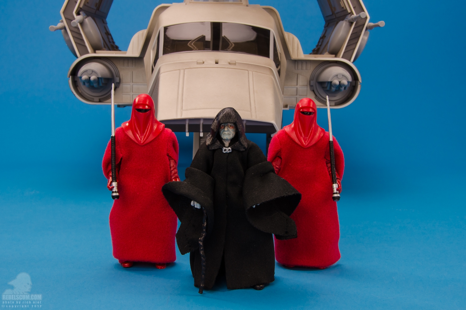 Emperors_Royal_Guard_Jedi_Vintage_Collection_TVC_VC105-32.JPG