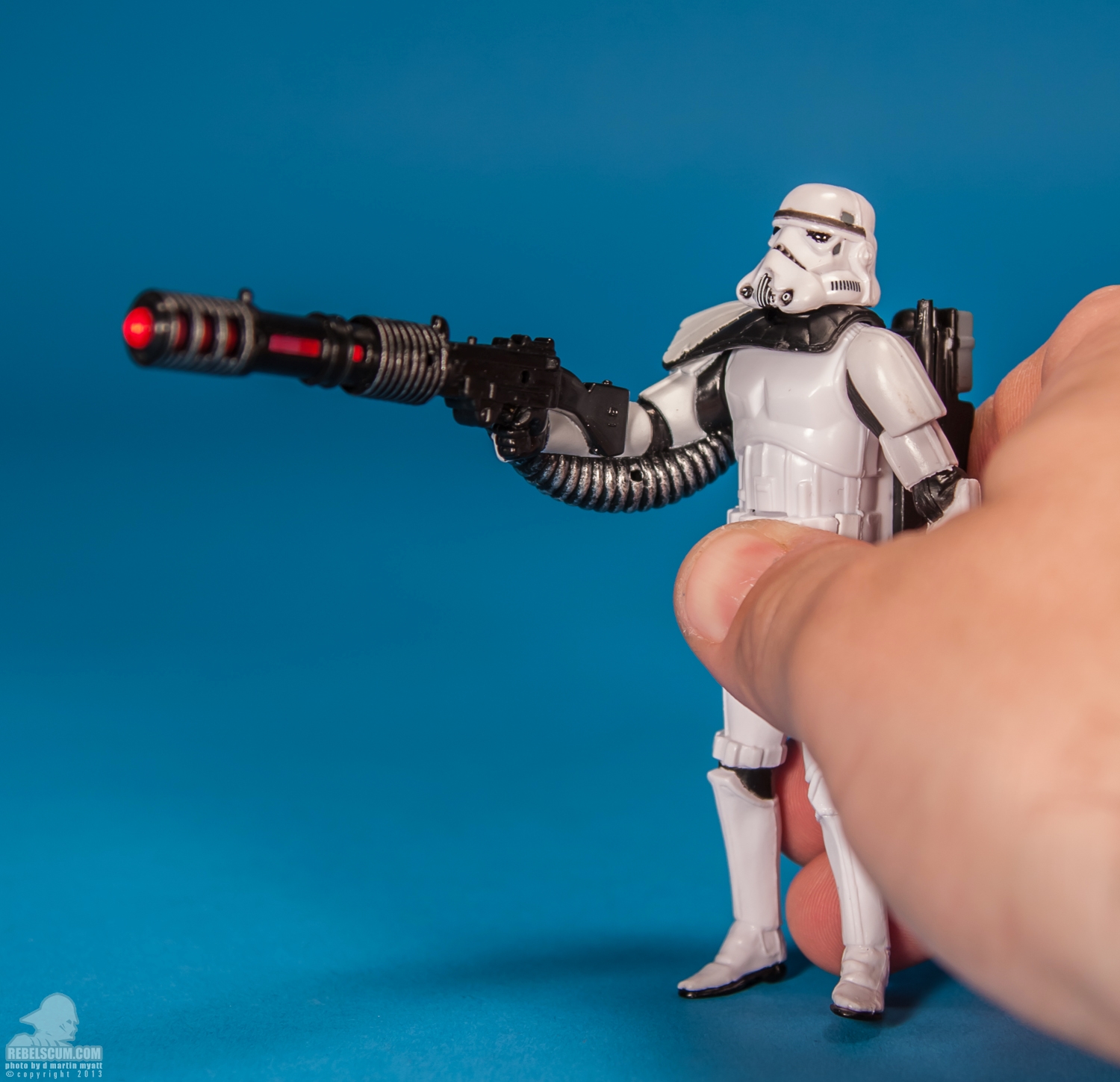 MH23_2012_Sandtrooper_Light_Up_Movie_Heroes-13.jpg