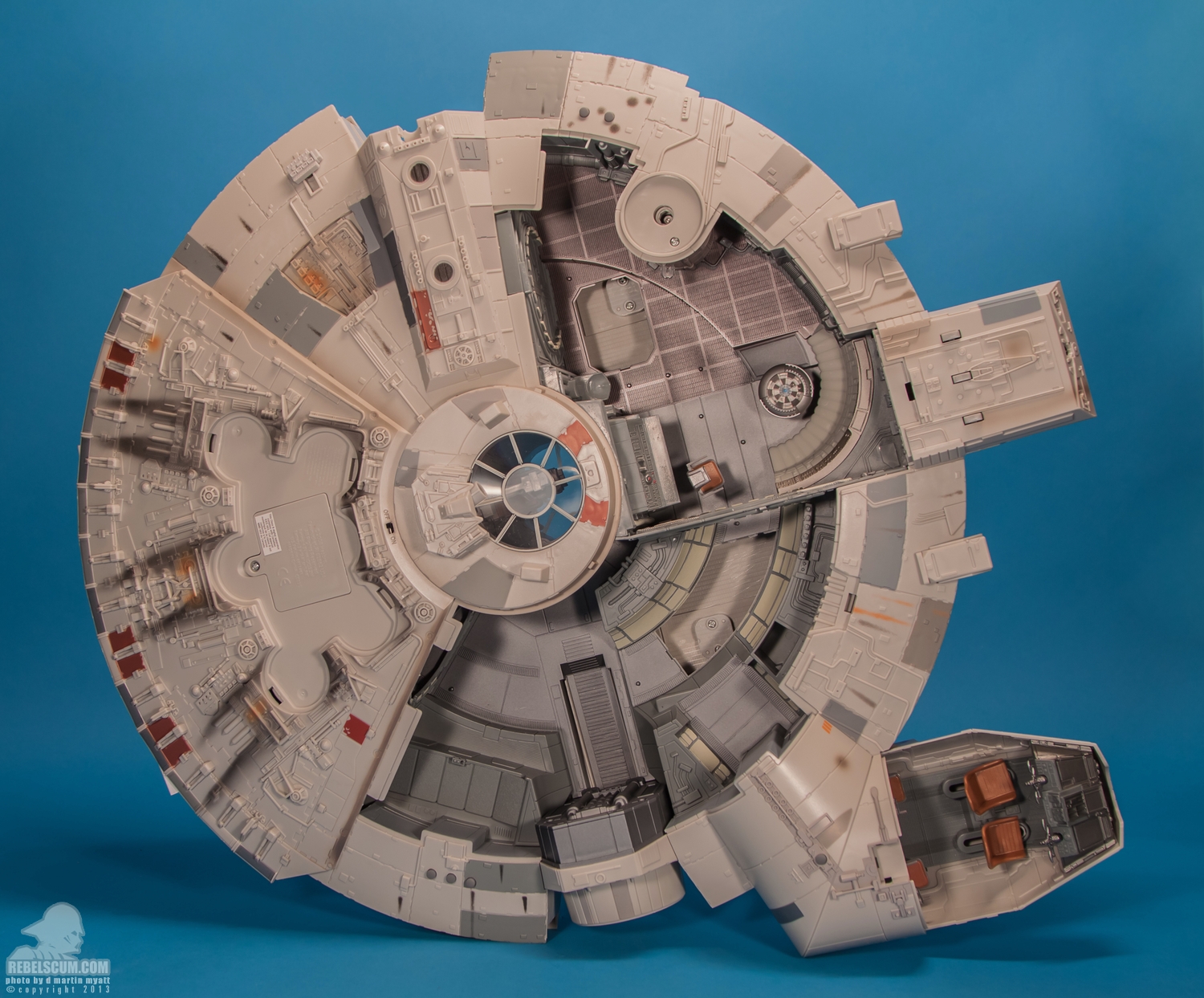 Millennium_Falcon_The_Vintage_Collection_TVC_Hasbro-042.jpg