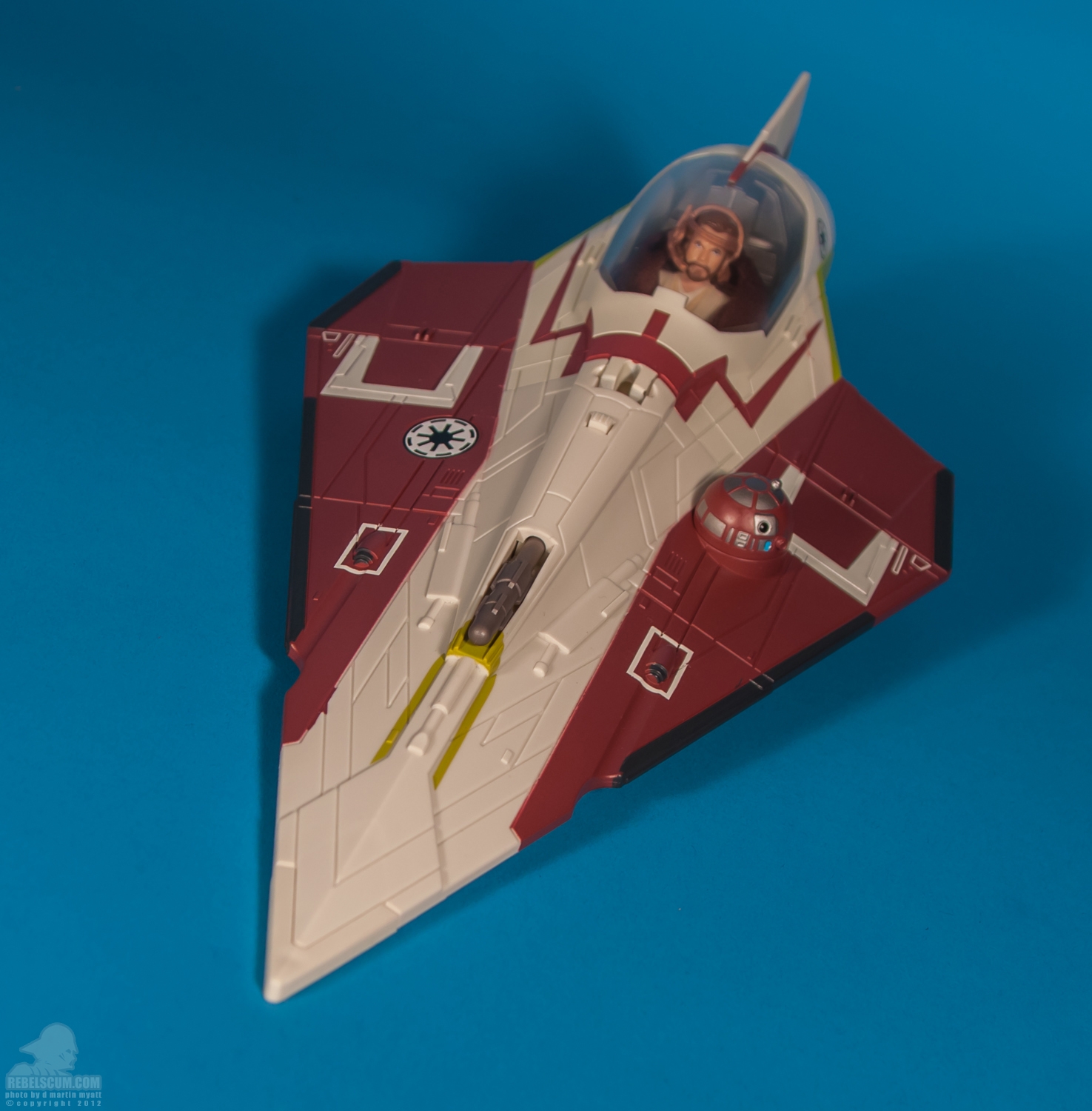 Obi-Wan_Jedi_Starfighter_Class_II_2013_Green_Yoda-17.jpg