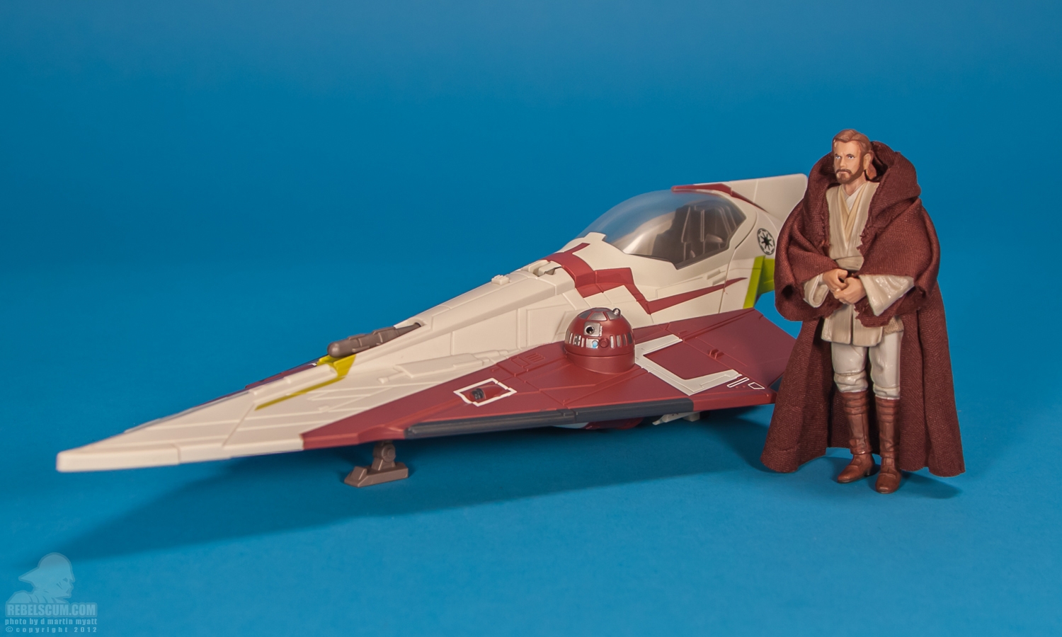 Obi-Wan_Jedi_Starfighter_Class_II_2013_Green_Yoda-18.jpg