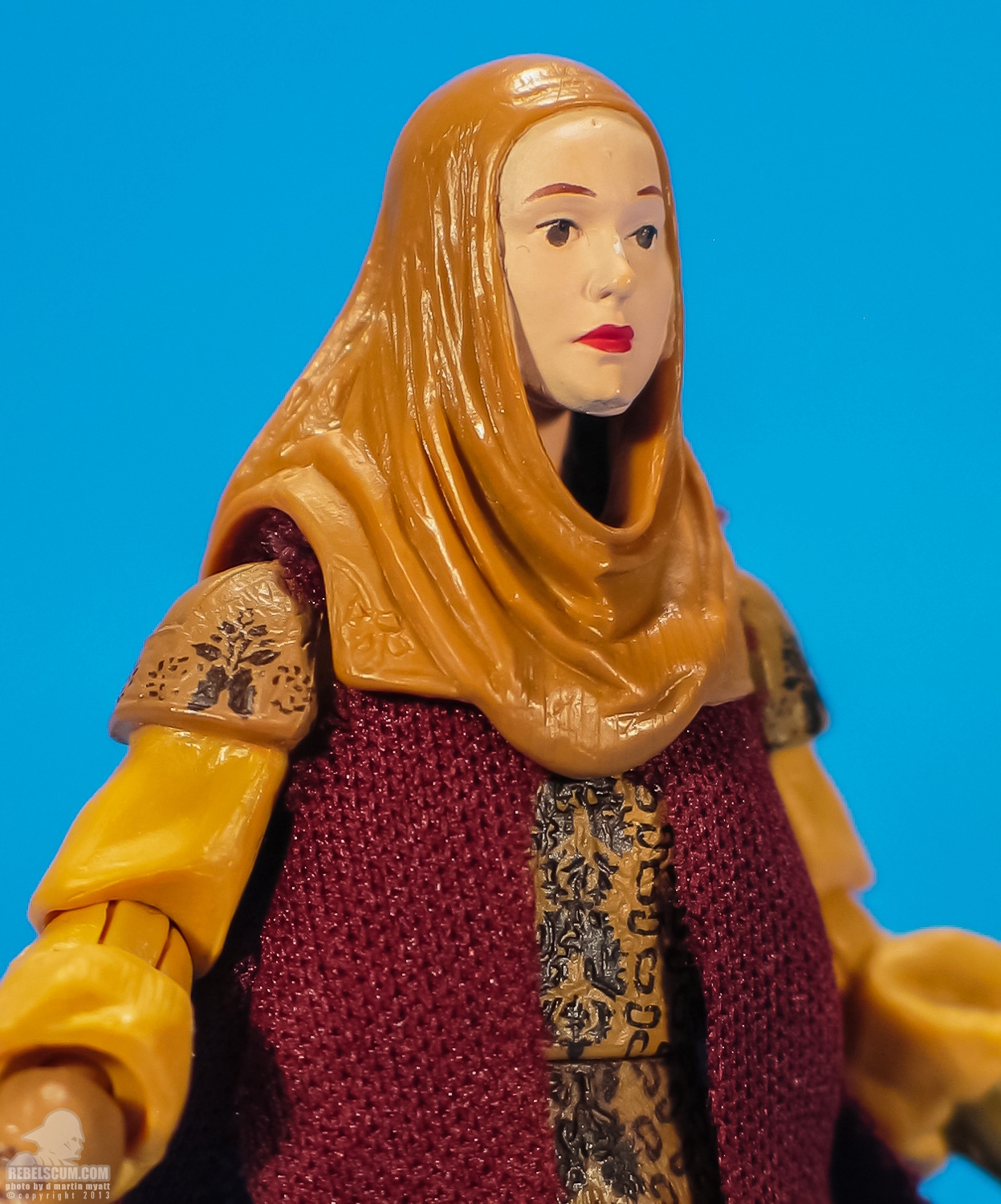 Padme_Amidala_Peasant_Disguise_AOTC_Vintage_Collection_TVC_VC33-14.jpg