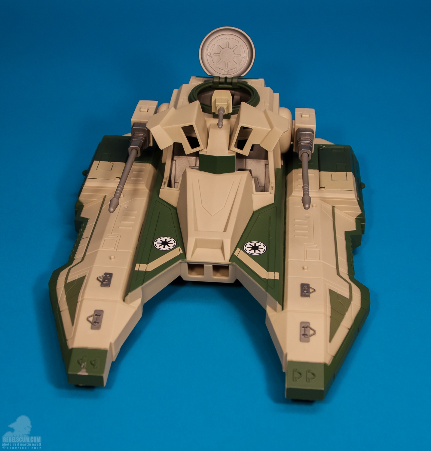 Republic_Fighter_Tank_Movie_Heroes_Star_Wars_Vehicle_Hasbro-11.jpg