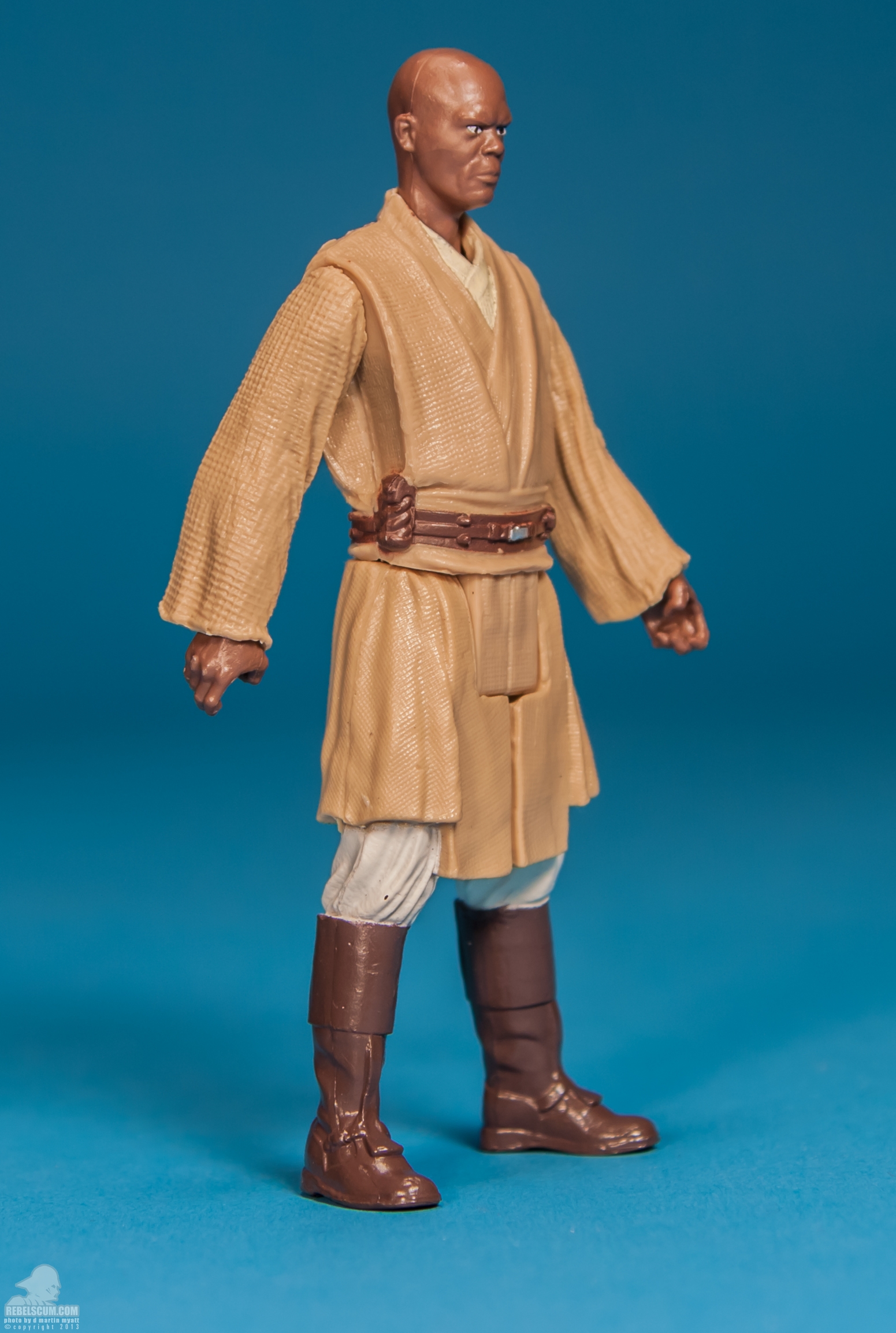 SL01-Mace-Windu-Saga-Legends-Star-Wars-Hasbro-002.jpg