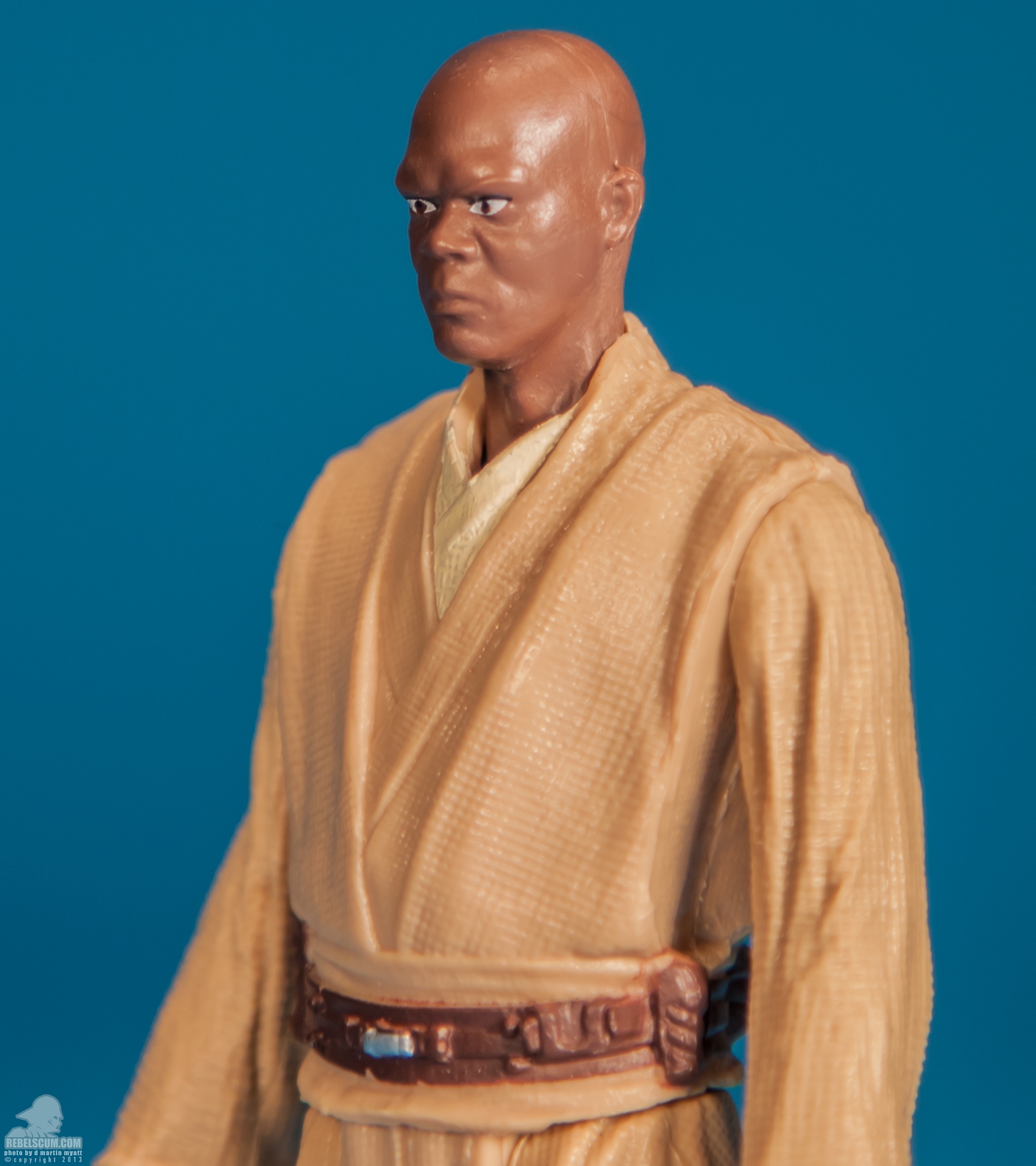 SL01-Mace-Windu-Saga-Legends-Star-Wars-Hasbro-007.jpg