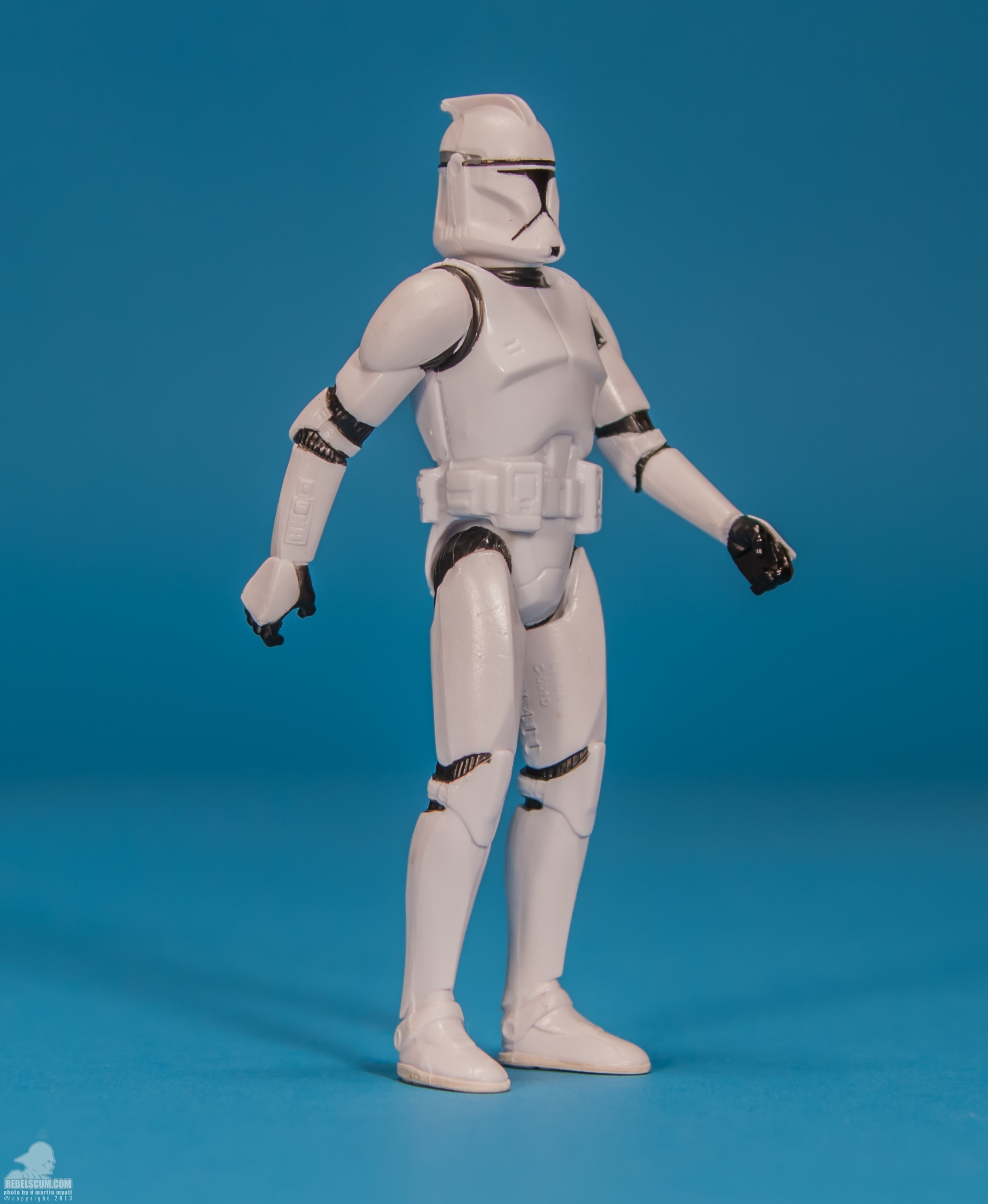 SL02-Clone-Trooper-Saga-Legends-Star-Wars-Hasbro-002.jpg