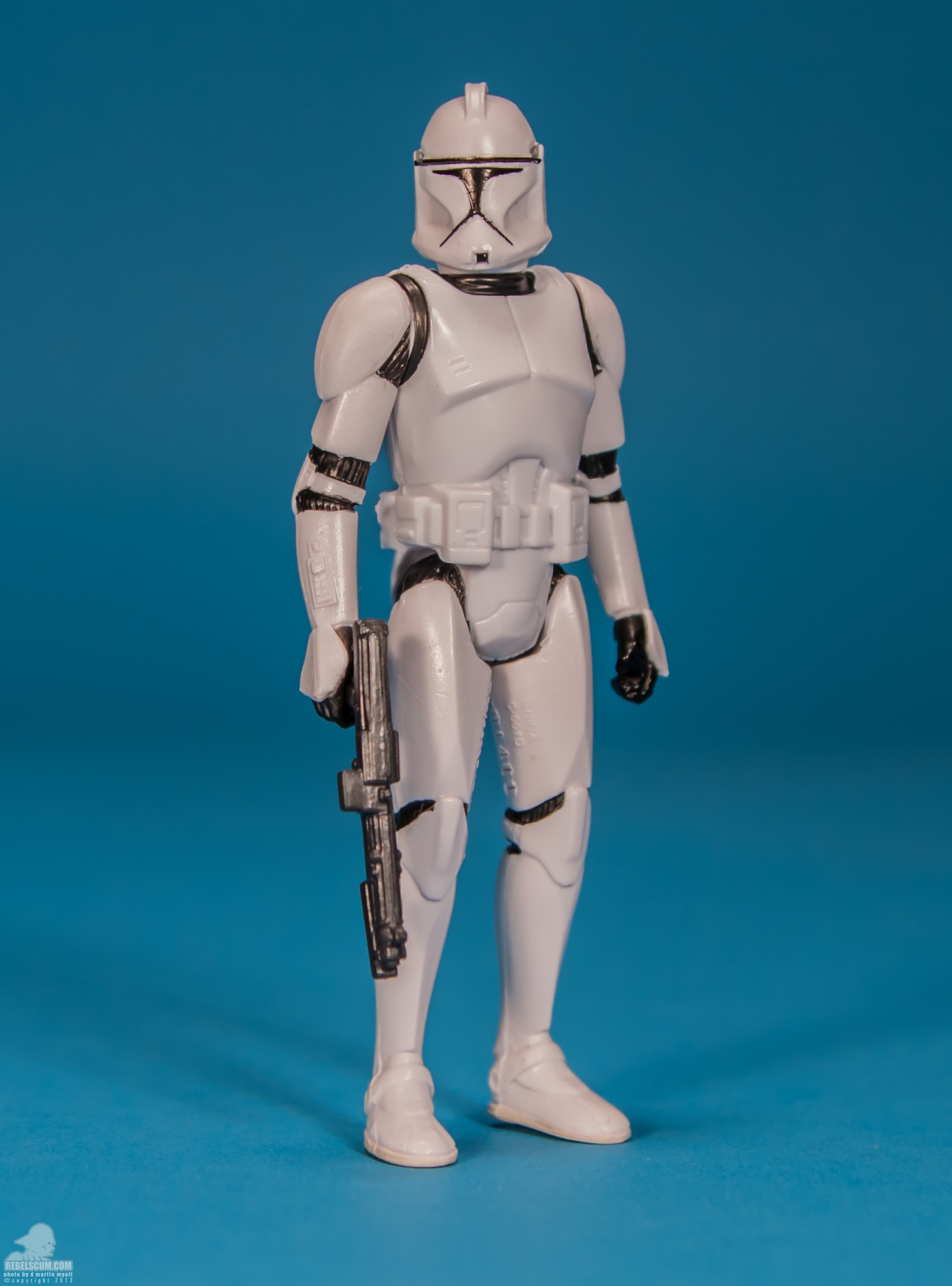 SL02-Clone-Trooper-Saga-Legends-Star-Wars-Hasbro-010.jpg