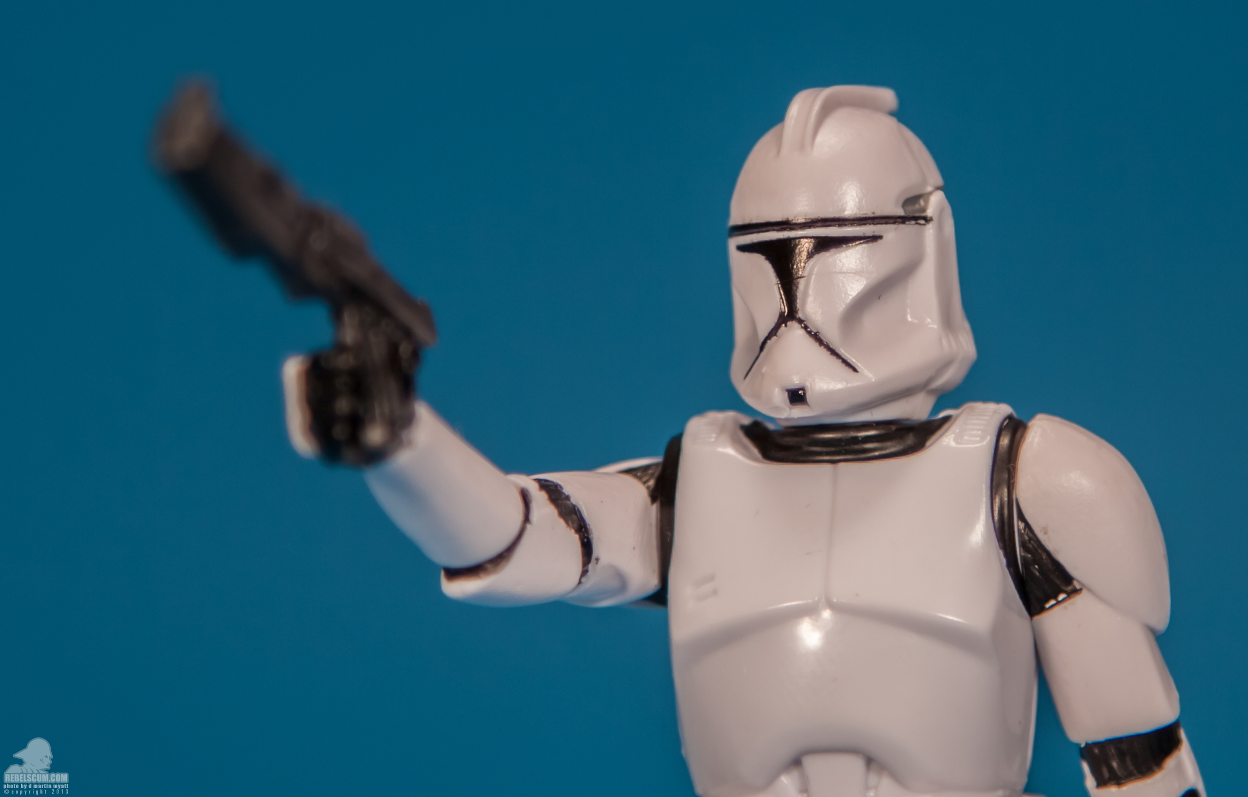 SL02-Clone-Trooper-Saga-Legends-Star-Wars-Hasbro-011.jpg