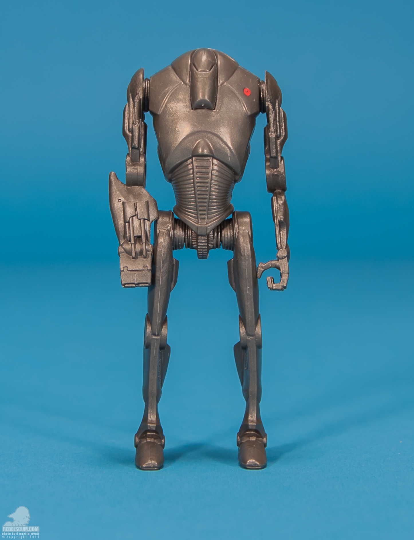 SL05-Super-Battle-Droid-Saga-Legends-Star-Wars-Hasbro-001.jpg