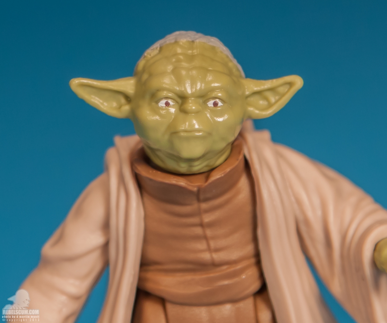 SL07-Yoda-Saga-Legends-Star-Wars-Hasbro-010.jpg