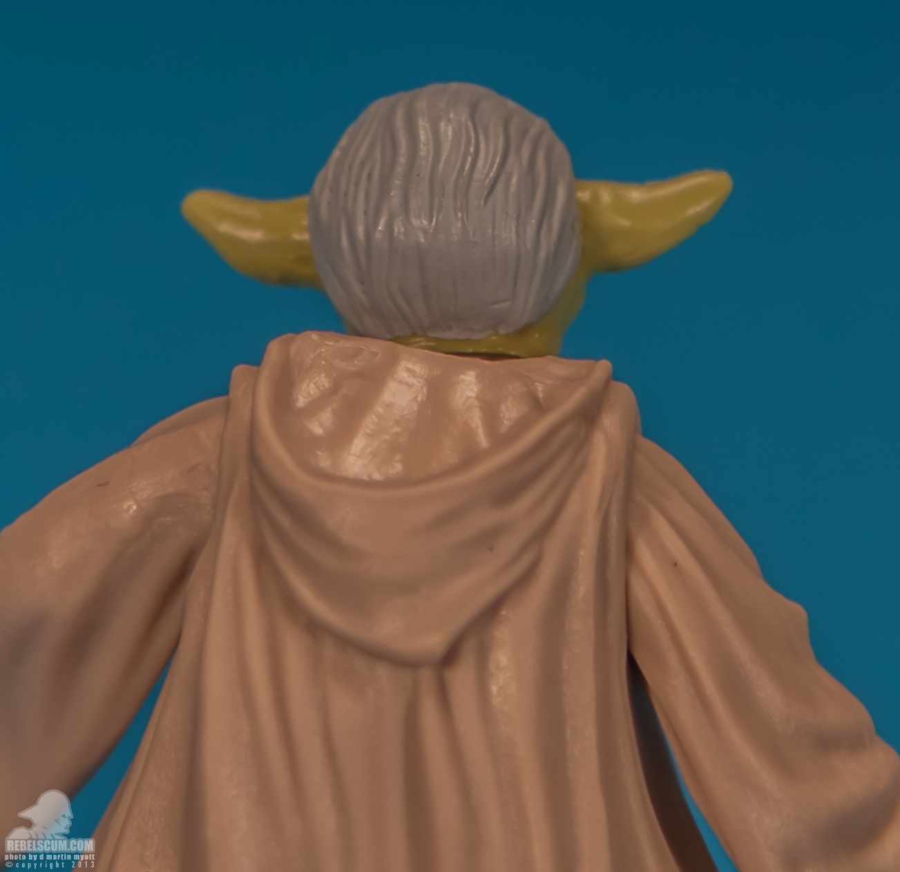 SL07-Yoda-Saga-Legends-Star-Wars-Hasbro-013.jpg