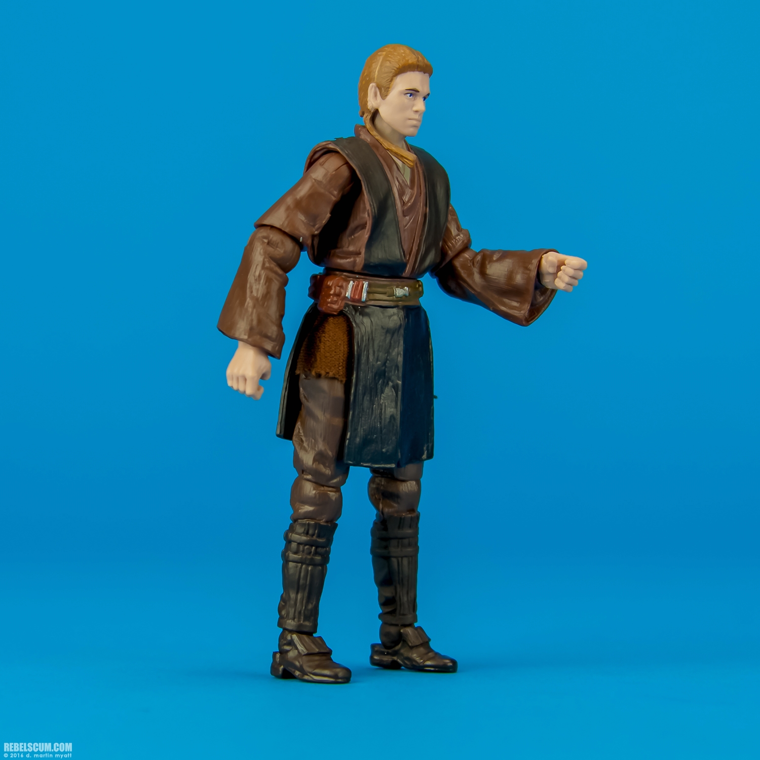 The-Black-Series-03-Anakin-Skywalker-variation-002.jpg