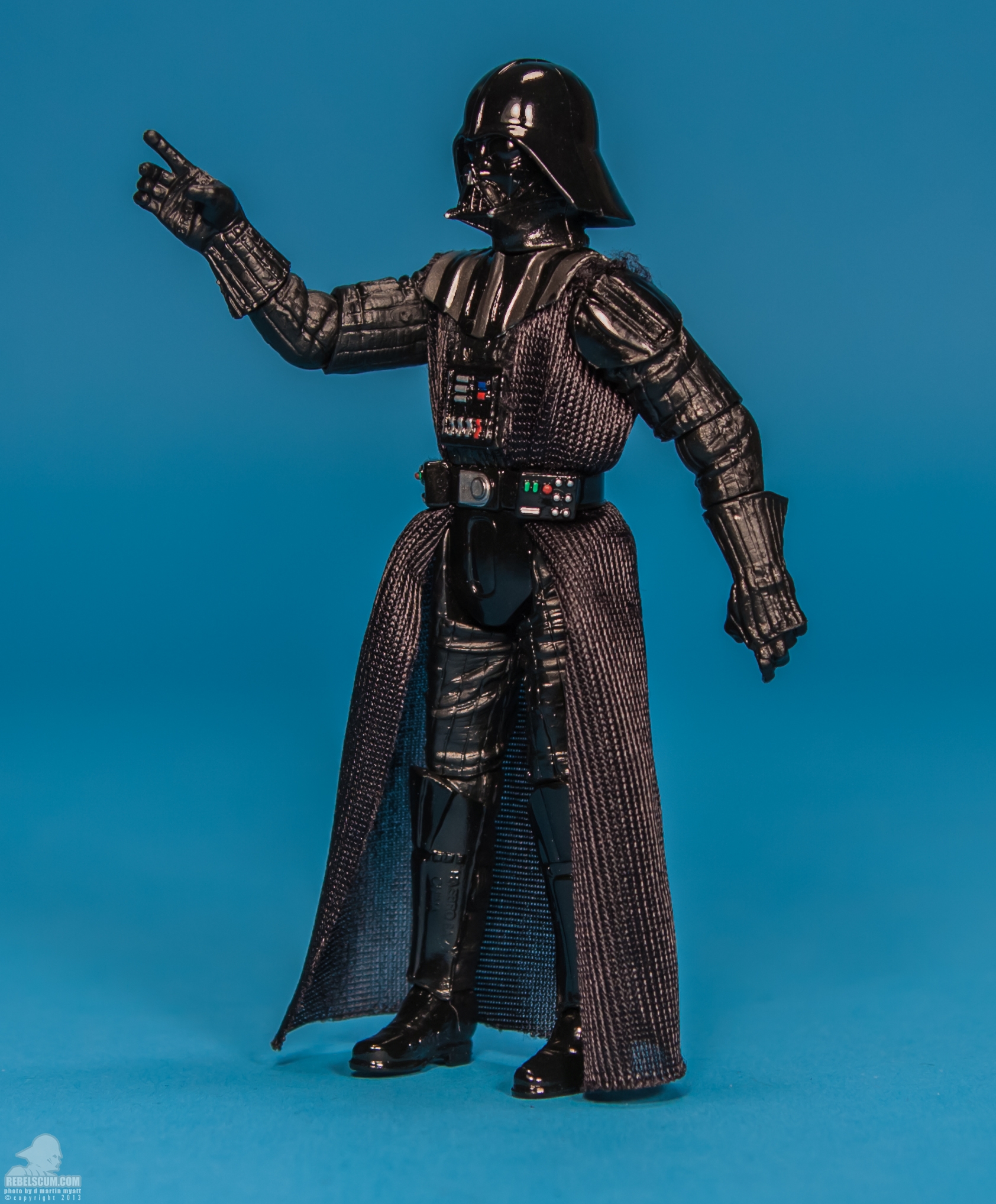 The-Black-Series-Star-Wars-Hasbro-06-Darth-Vader-007.jpg