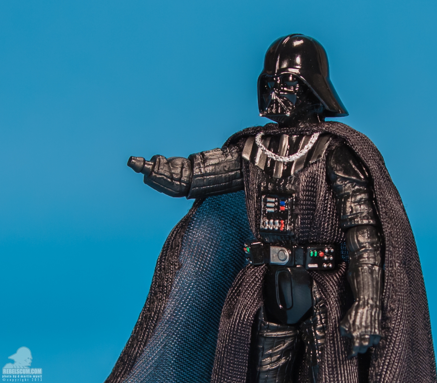 The-Black-Series-Star-Wars-Hasbro-06-Darth-Vader-013.jpg