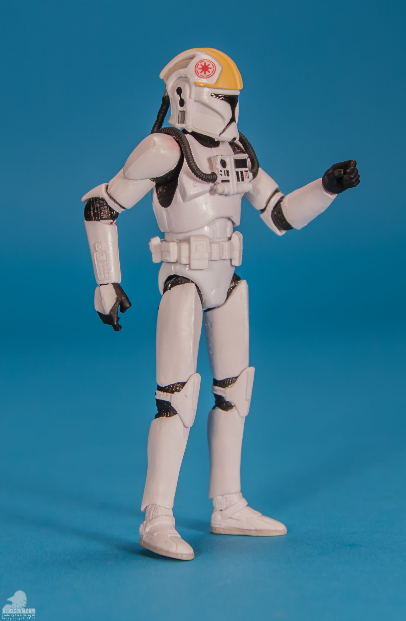 The-Black-Series-Star-Wars-Hasbro-08-Clone-Pilot-002.jpg