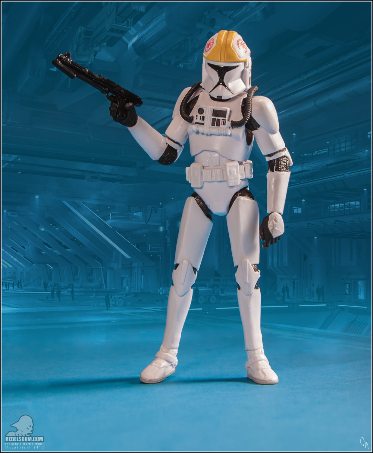 The-Black-Series-Star-Wars-Hasbro-08-Clone-Pilot-019.jpg