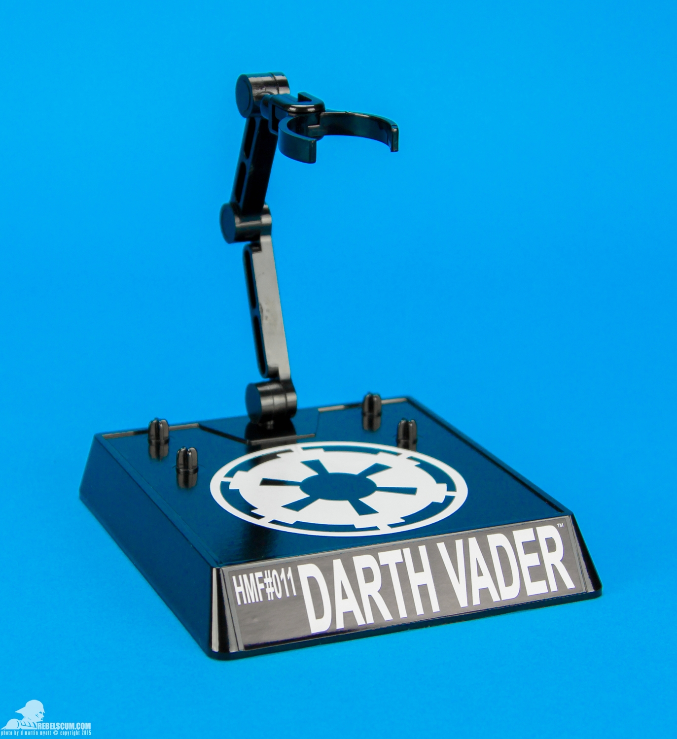 HMF011-Darth-Vader-Herocross-Hybrid-Metal-Figuration-008.jpg