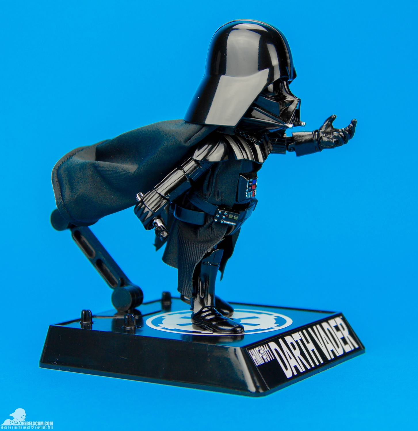 HMF011-Darth-Vader-Herocross-Hybrid-Metal-Figuration-018.jpg