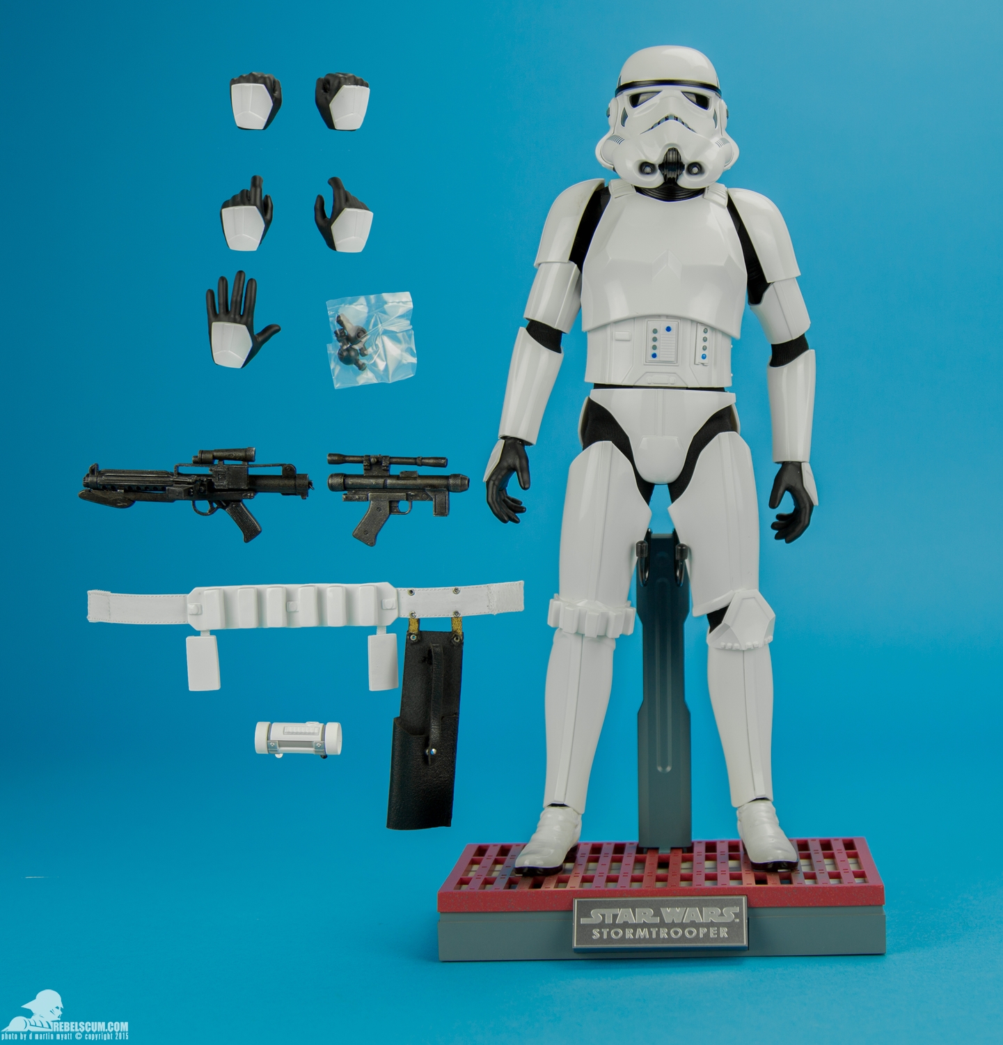 MMS267-Stormtrooper-Movie-Masterpiece-Series-Hot-Toys-005.jpg