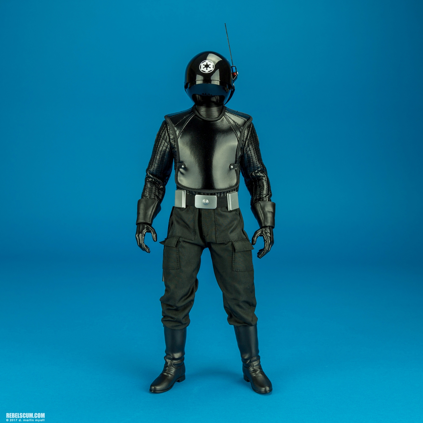 MMS413-Death-Star-Gunner-Hot-Toys-001.jpg