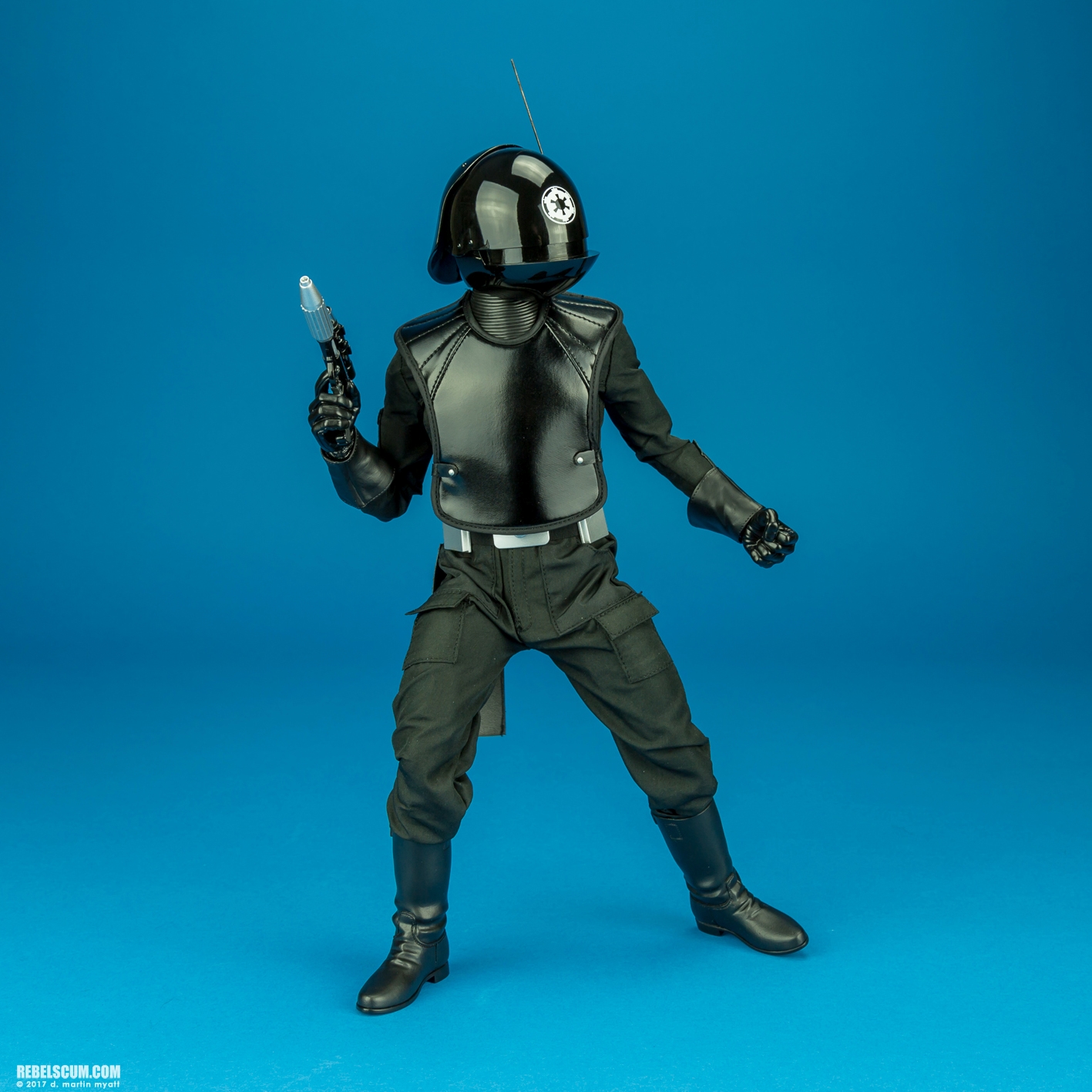 MMS413-Death-Star-Gunner-Hot-Toys-014.jpg