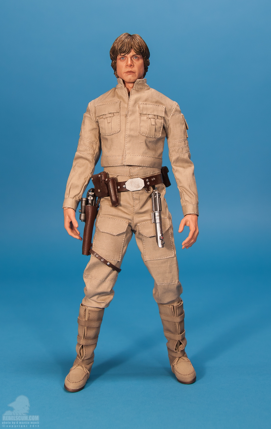 Hot_Toys_Bespin_Luke_Skywalker_DX-01.jpg