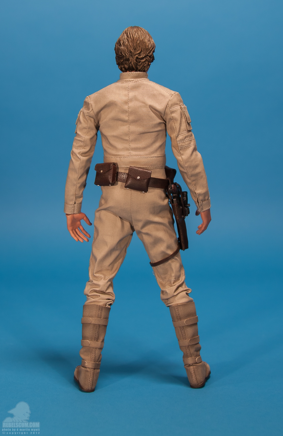 Hot_Toys_Bespin_Luke_Skywalker_DX-04.jpg