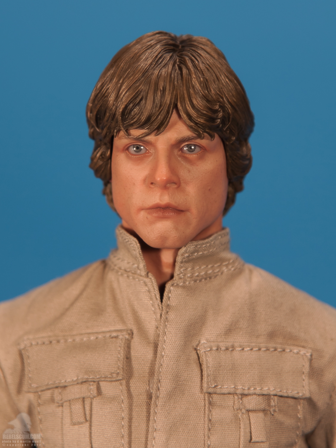 Hot_Toys_Bespin_Luke_Skywalker_DX-05.jpg