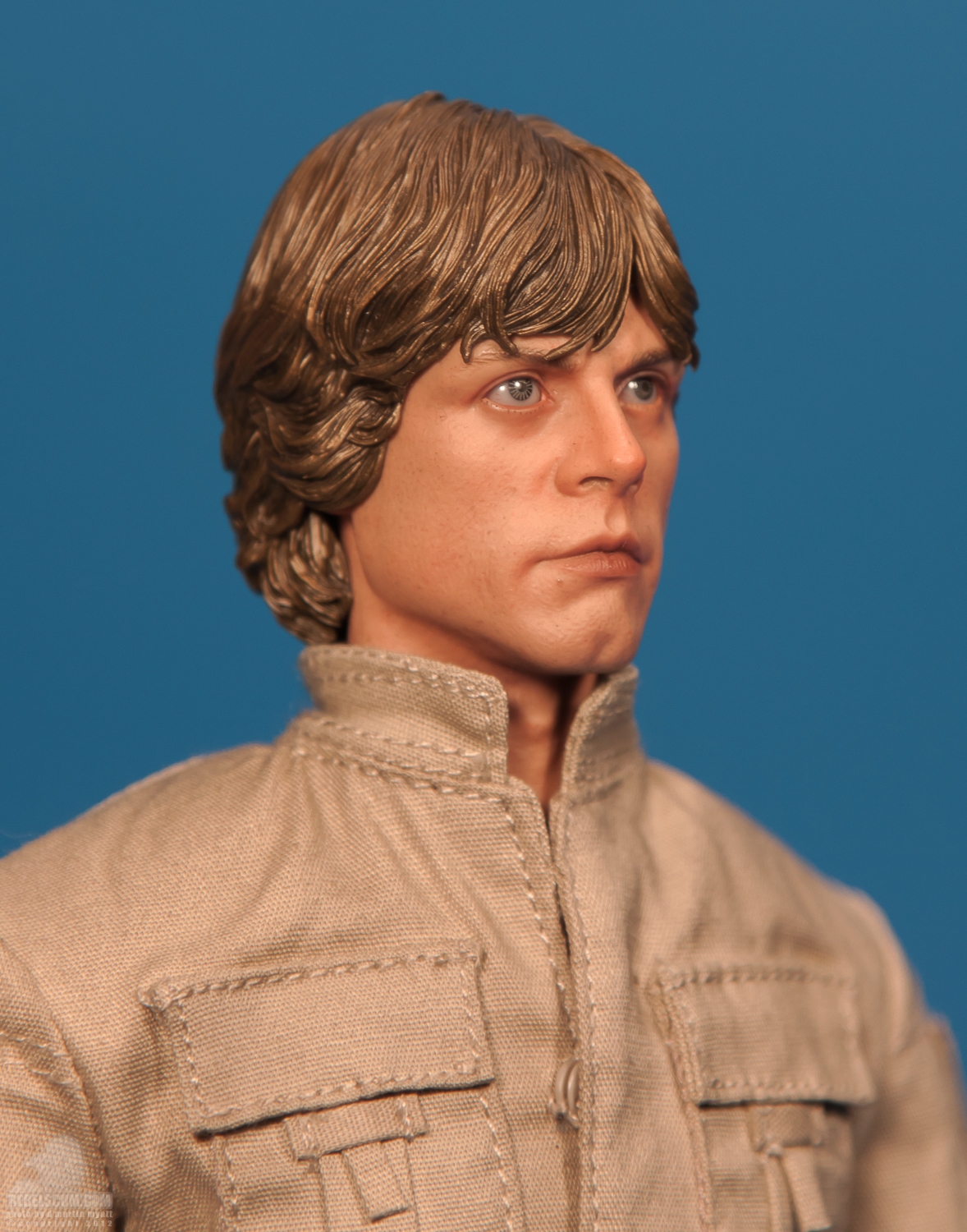 Hot_Toys_Bespin_Luke_Skywalker_DX-06.jpg