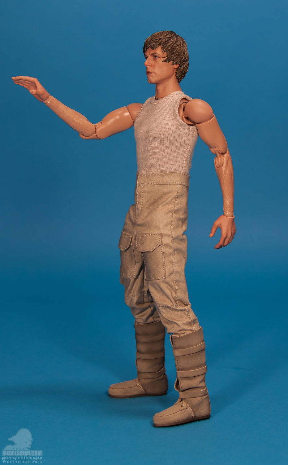 Hot_Toys_Bespin_Luke_Skywalker_DX-11.jpg