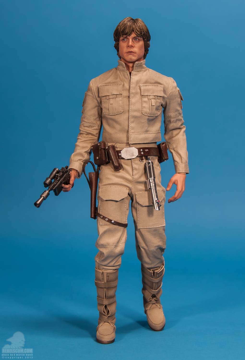 Hot_Toys_Bespin_Luke_Skywalker_DX-62.jpg