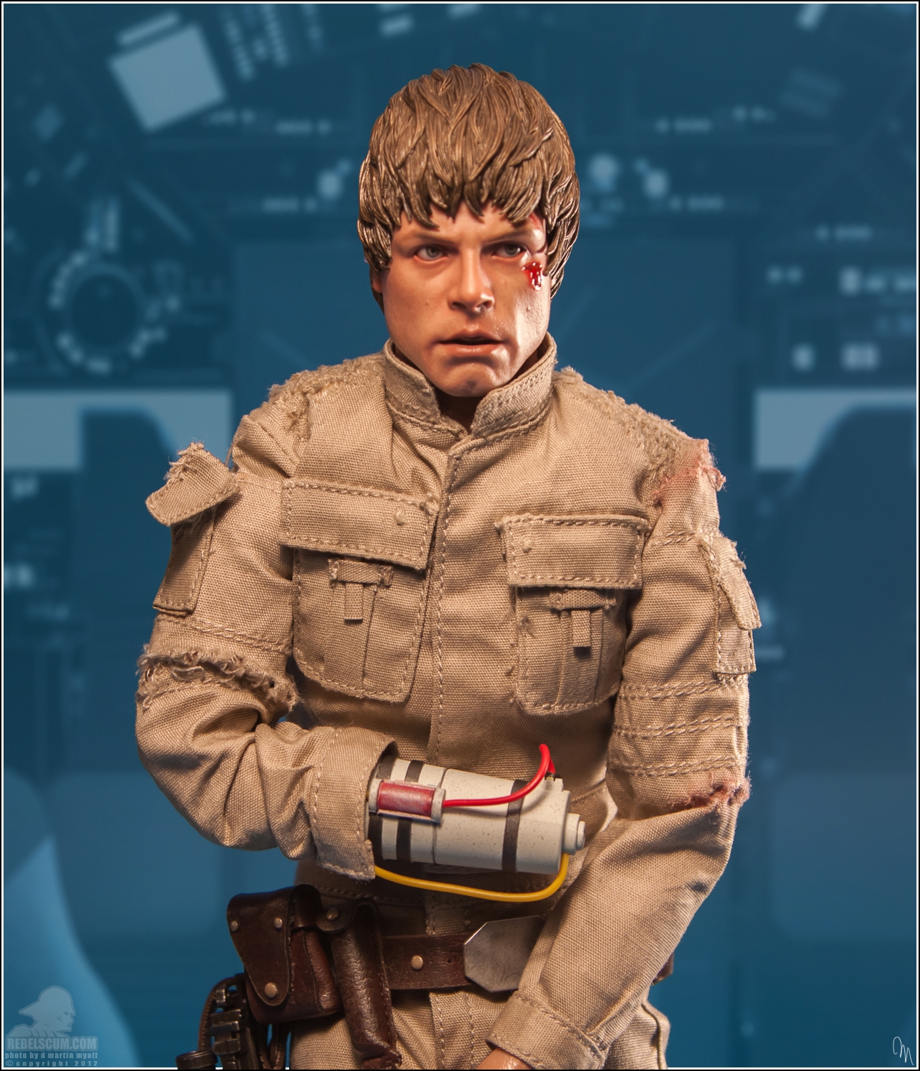 Hot_Toys_Bespin_Luke_Skywalker_DX-73.jpg