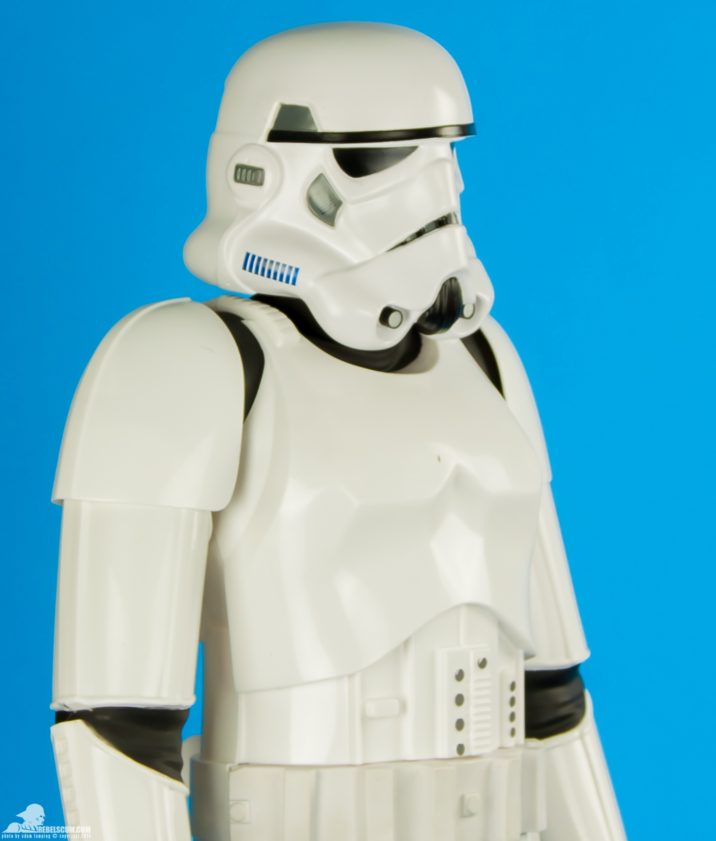 31-inch-Stormtrooper-Star-Wars-JAKKS-Pacific-006.jpg