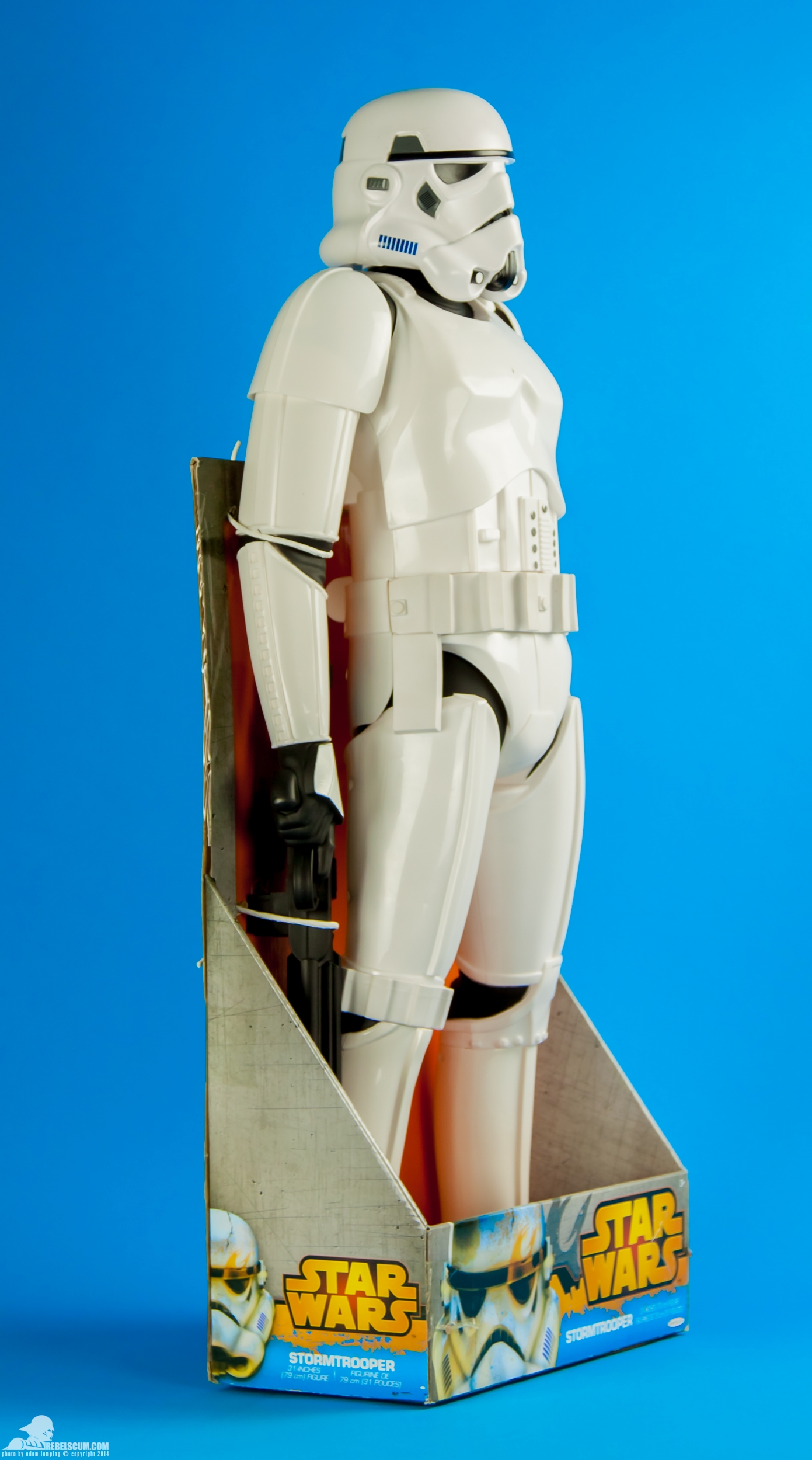 31-inch-Stormtrooper-Star-Wars-JAKKS-Pacific-011.jpg