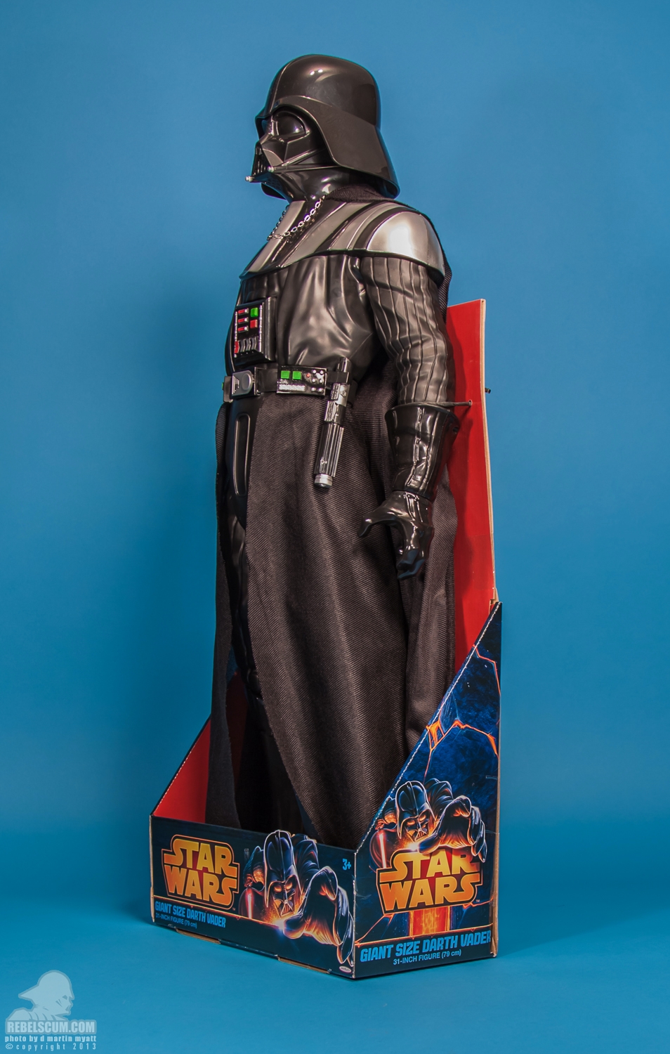 Giant_Size_Darth_Vader_31-Inch_Figure_Jakks_Pacific-019.jpg