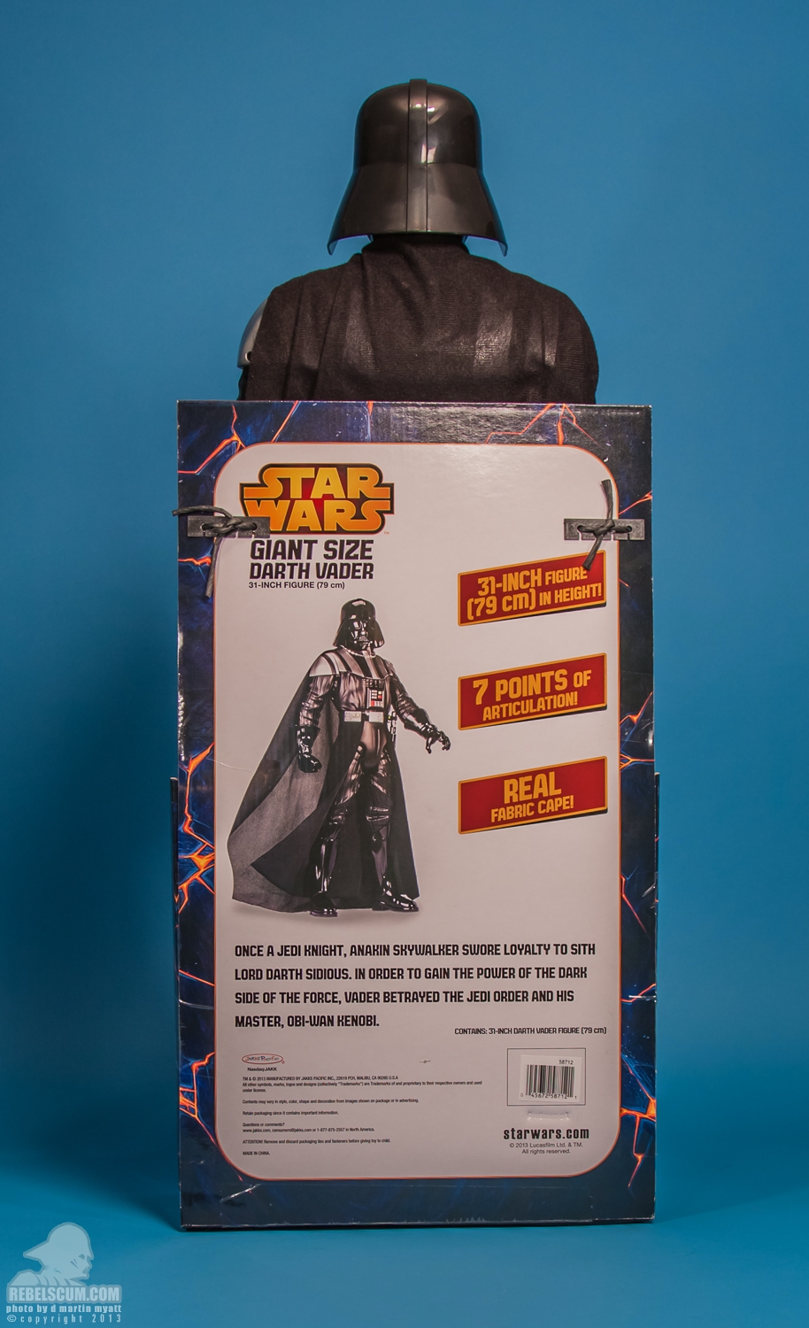 Giant_Size_Darth_Vader_31-Inch_Figure_Jakks_Pacific-020.jpg