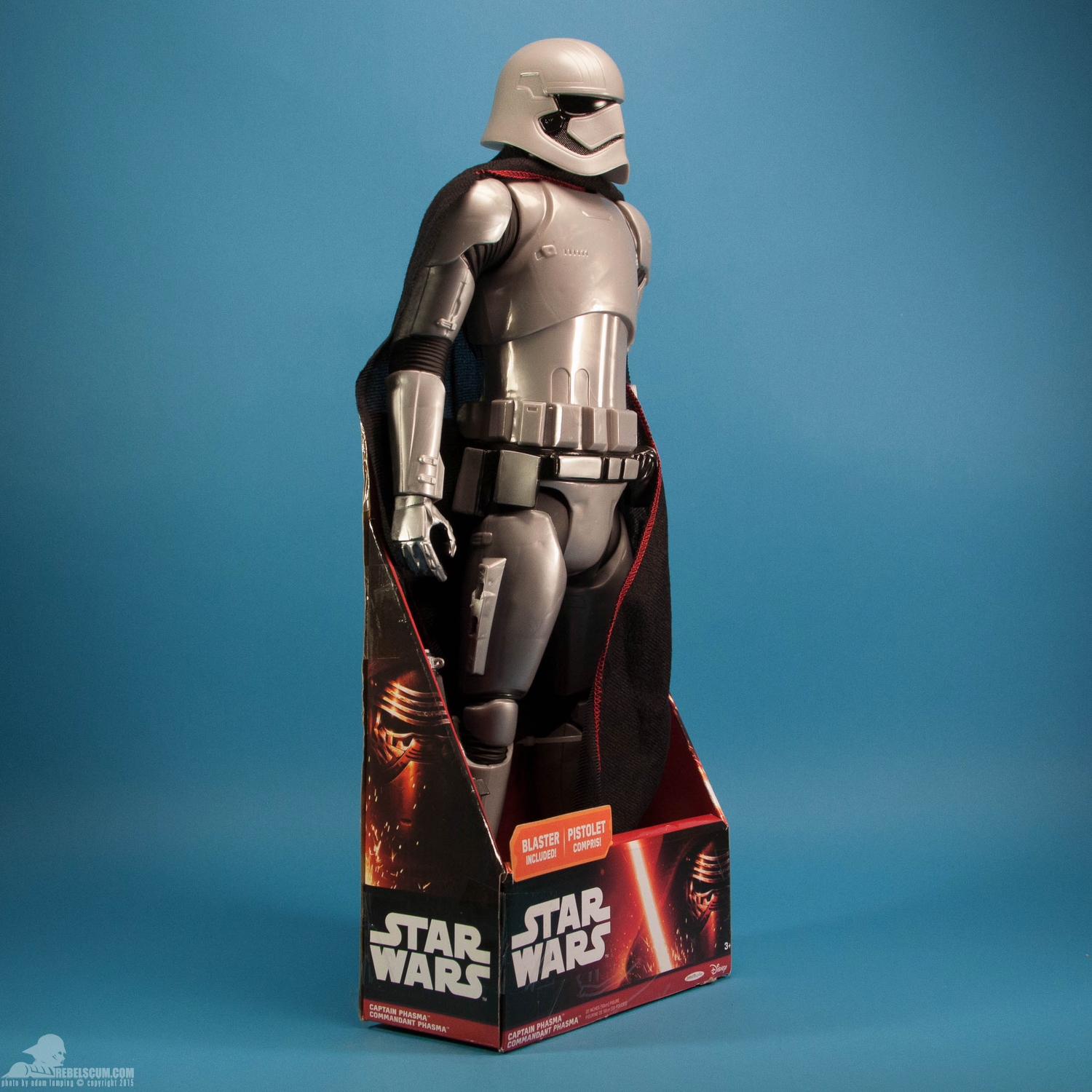 captain-phasma-20-inch-big-figure-jakks-pacific-017.jpg