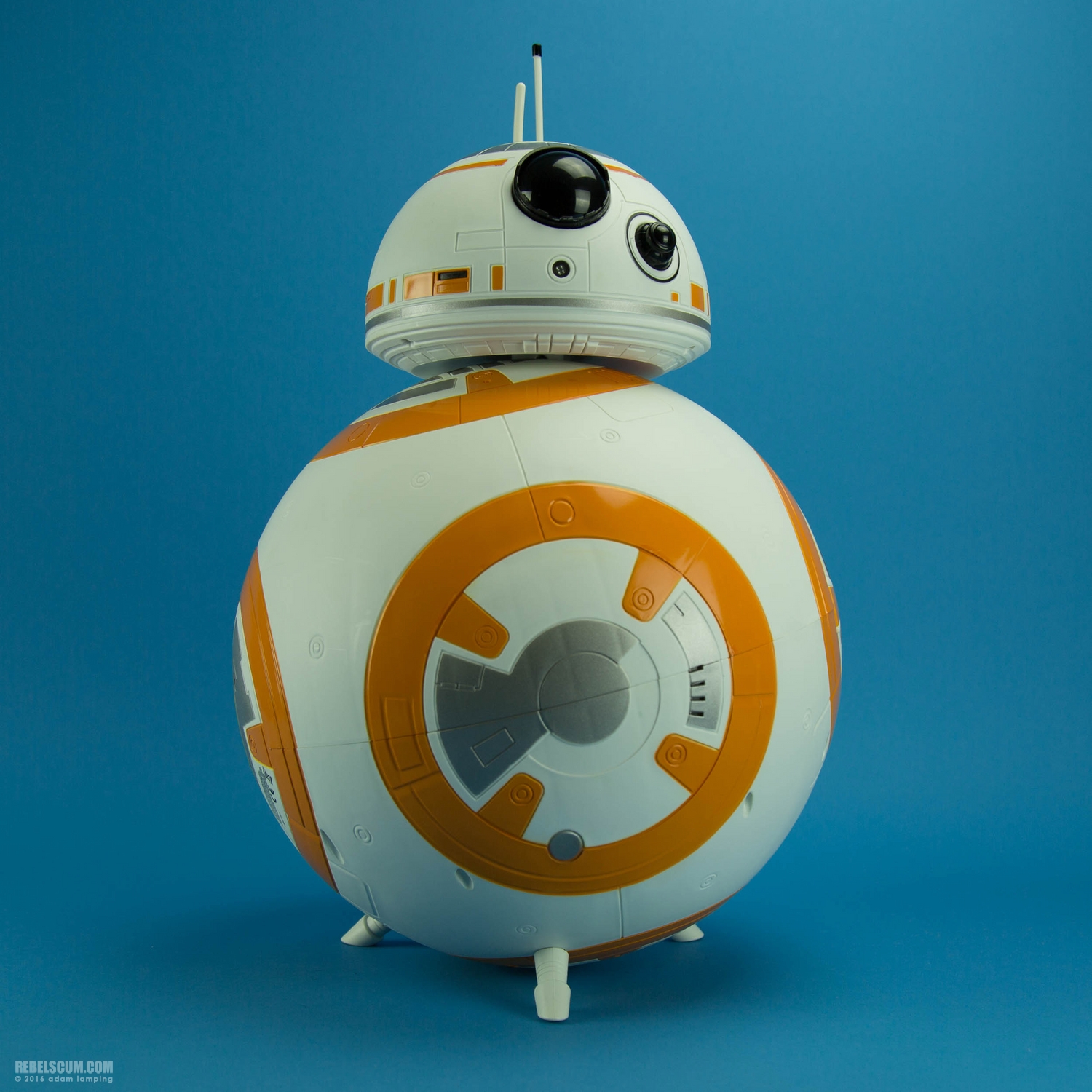 jakks-pacific-deluxe-bb-8-big-fig-001.jpg