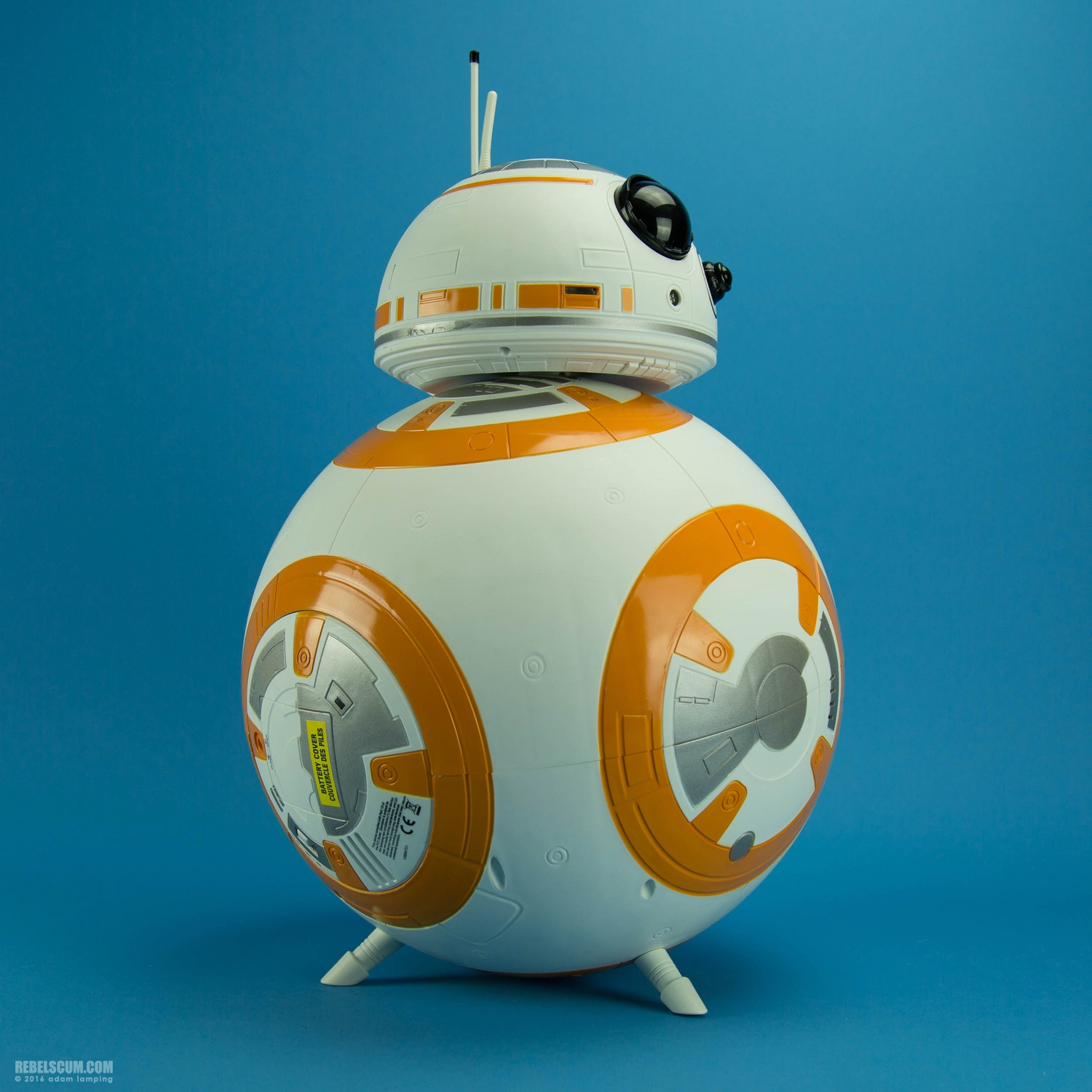 jakks-pacific-deluxe-bb-8-big-fig-002.jpg