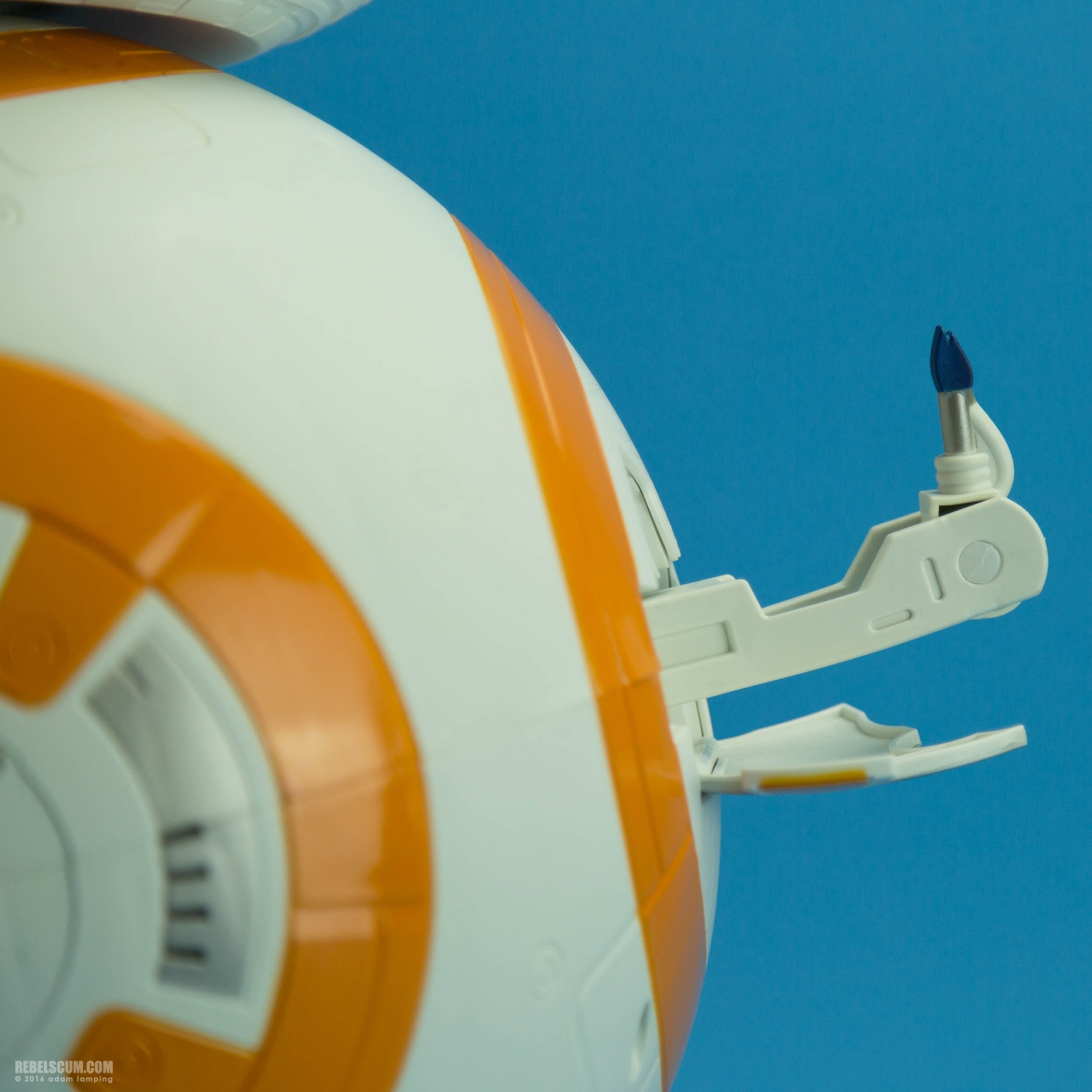 jakks-pacific-deluxe-bb-8-big-fig-008.jpg